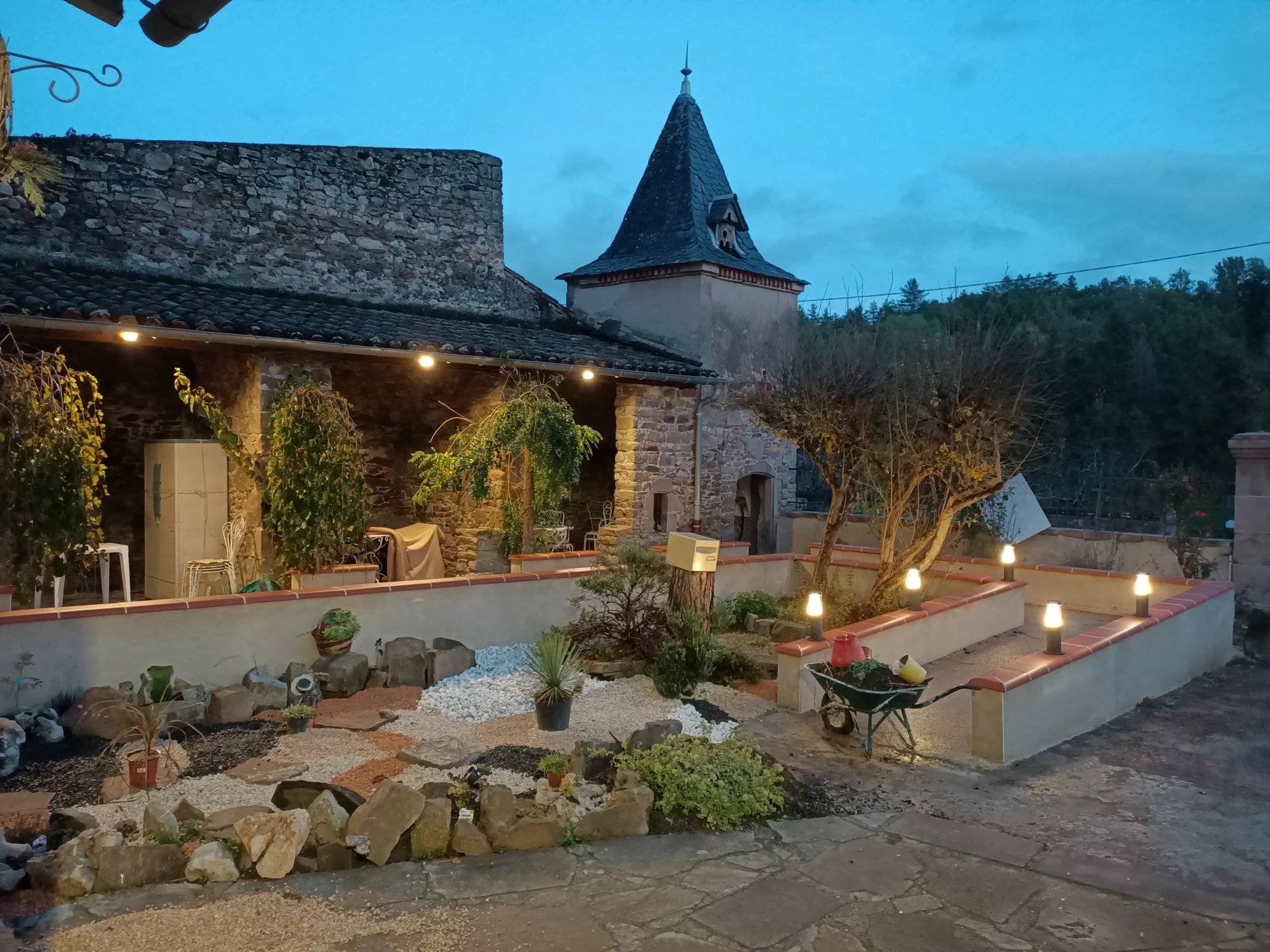 Maison de village de 760m² au cœur d'un Plus Beaux Villages de France