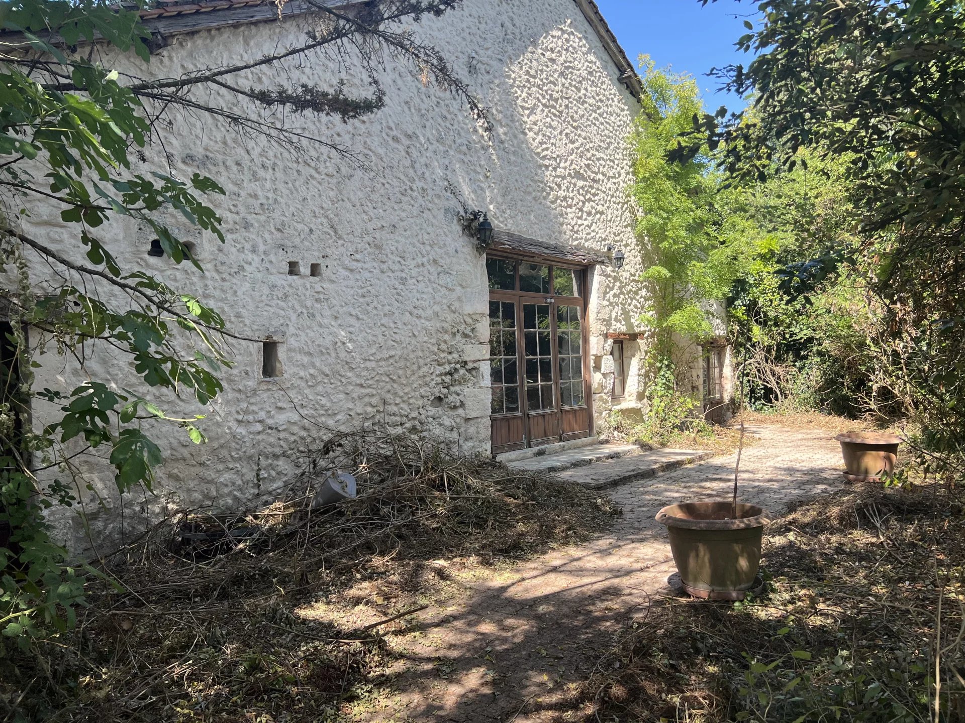 Ancien restaurant avec opportunité commerciale