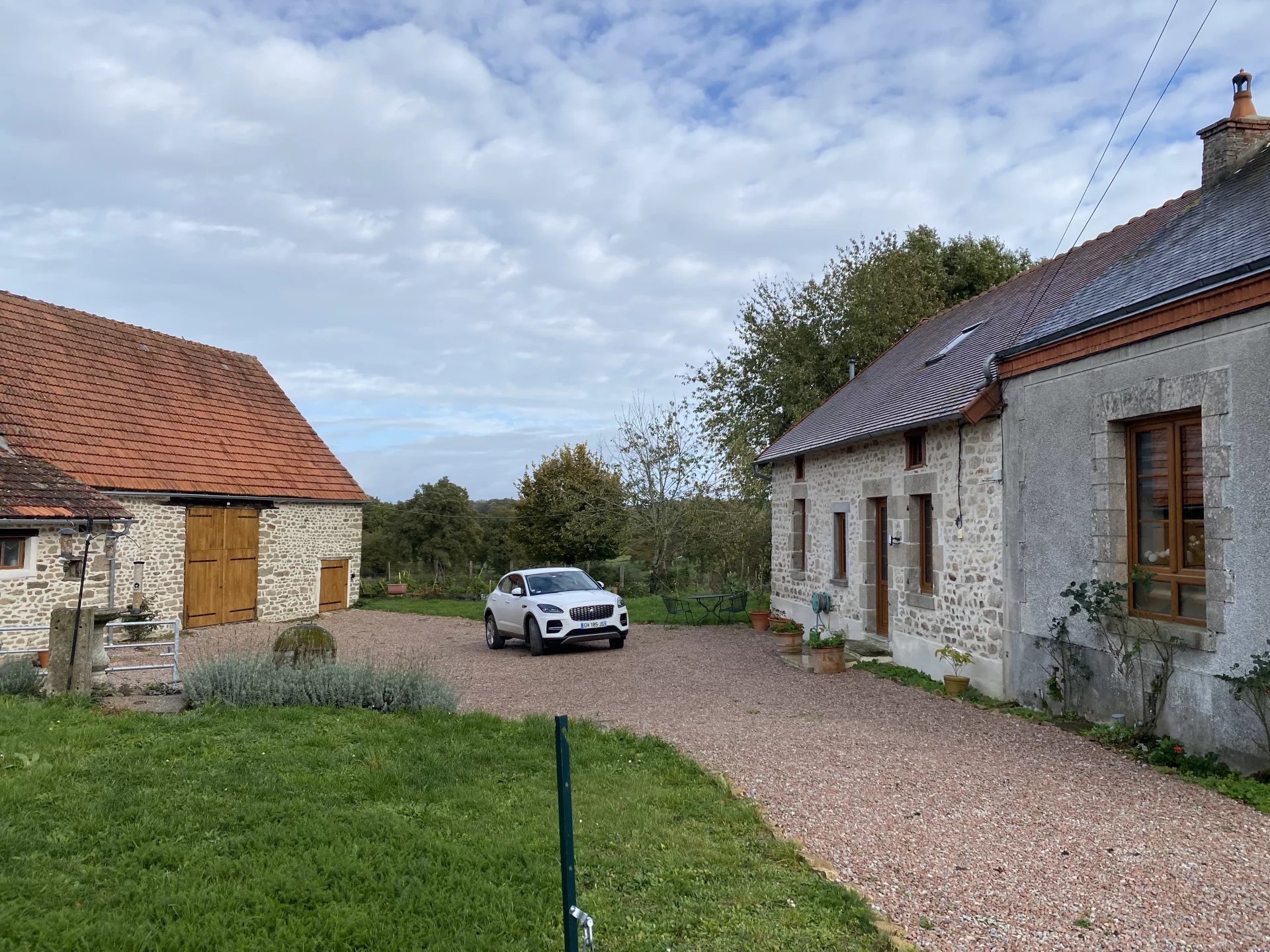 Superbly renovated stone house in a small hamlet