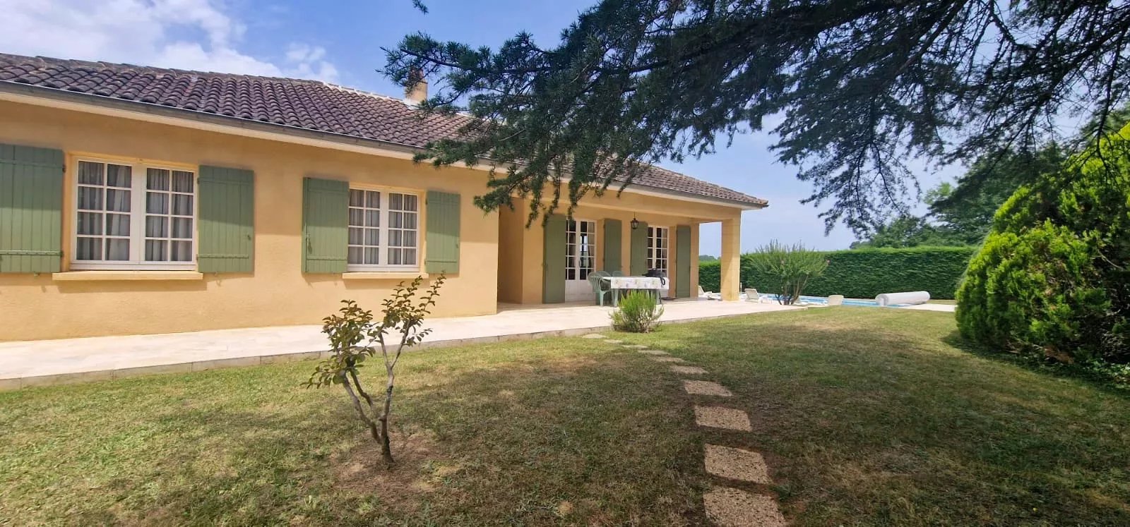 Charming, tranquil home near Monpazier with modern comforts, pool and view