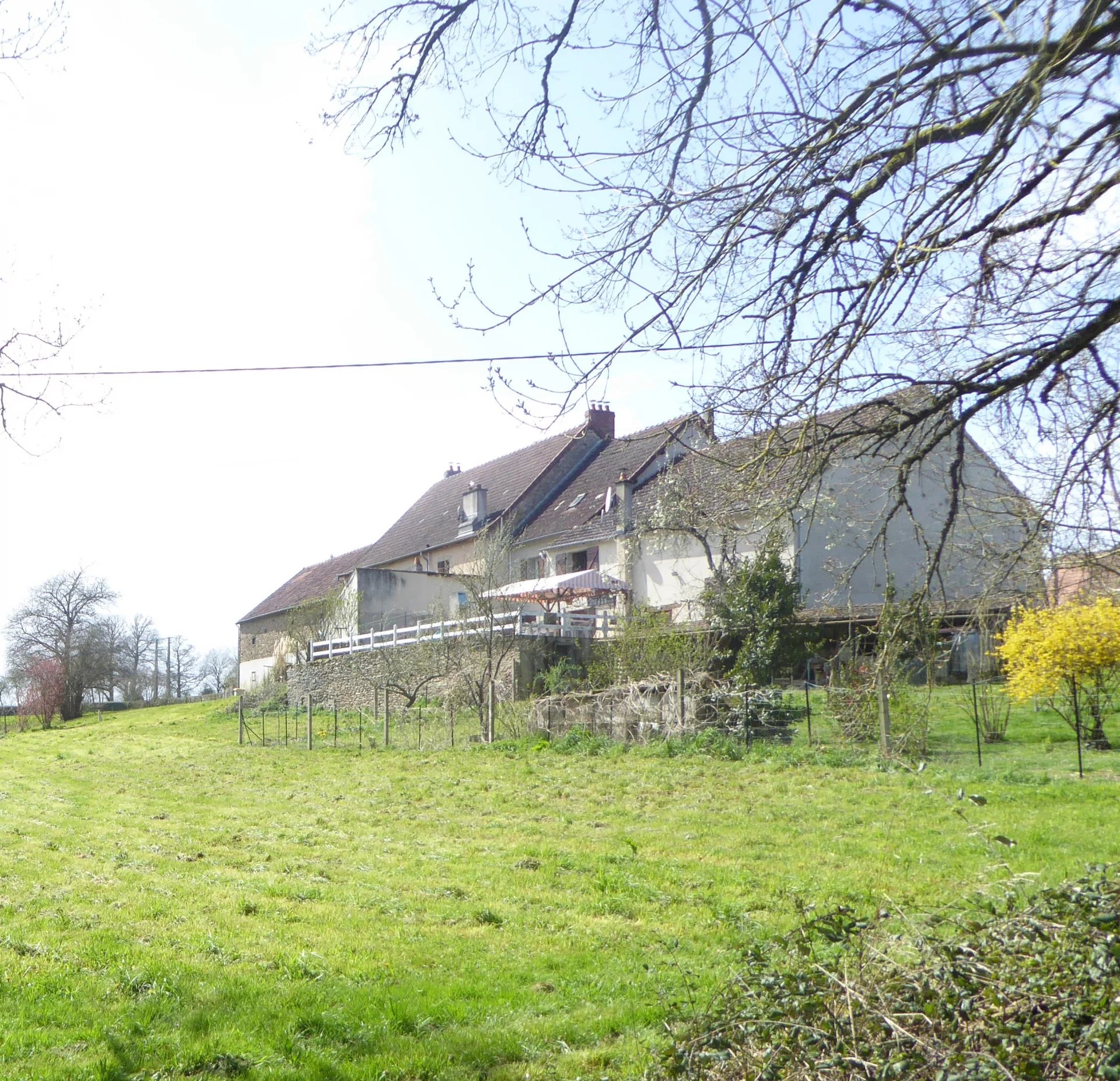 Traditional farmhouse property near amenities