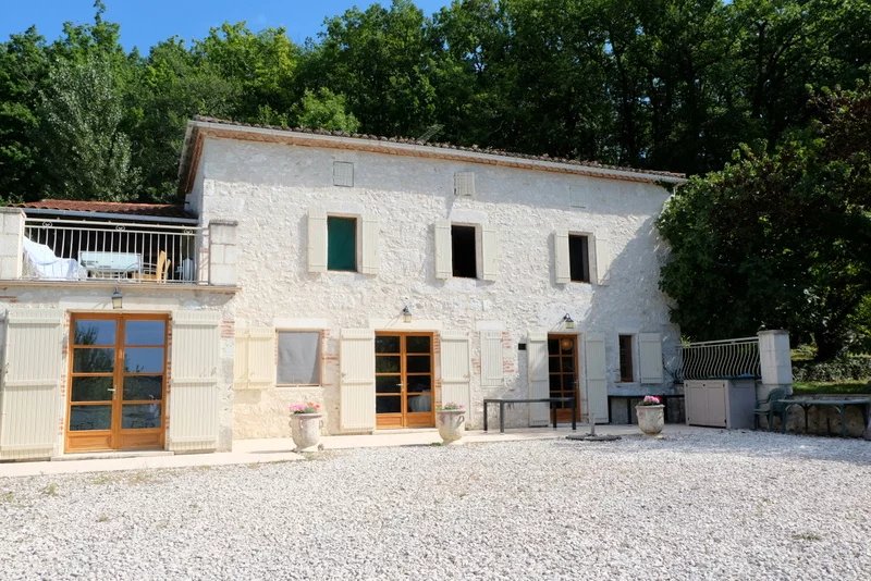 Stone property near Villeneuve with a pool and gite