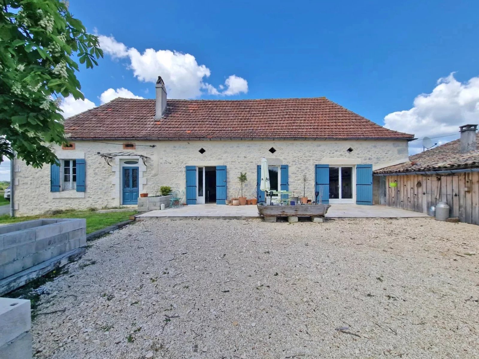 3 bedroom stone farmhouse with views