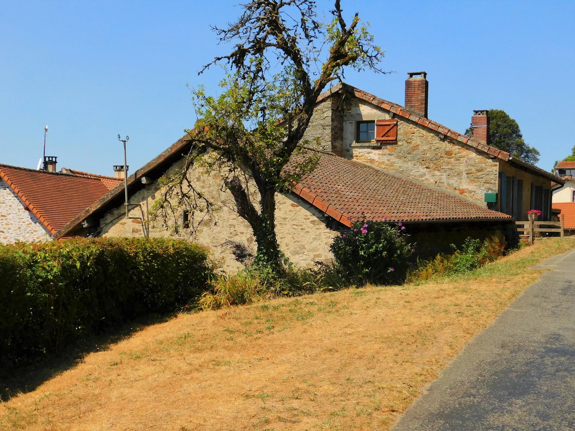 Step back in time to this beautiful cottage with stunning views