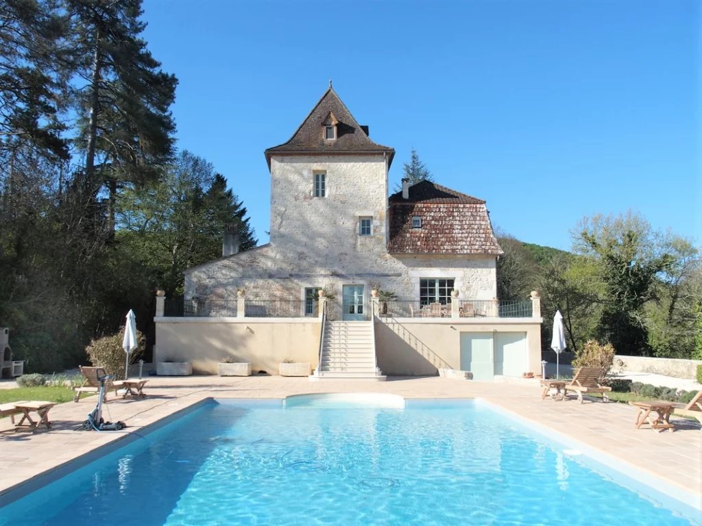 Superbe manoir au bord du Lot