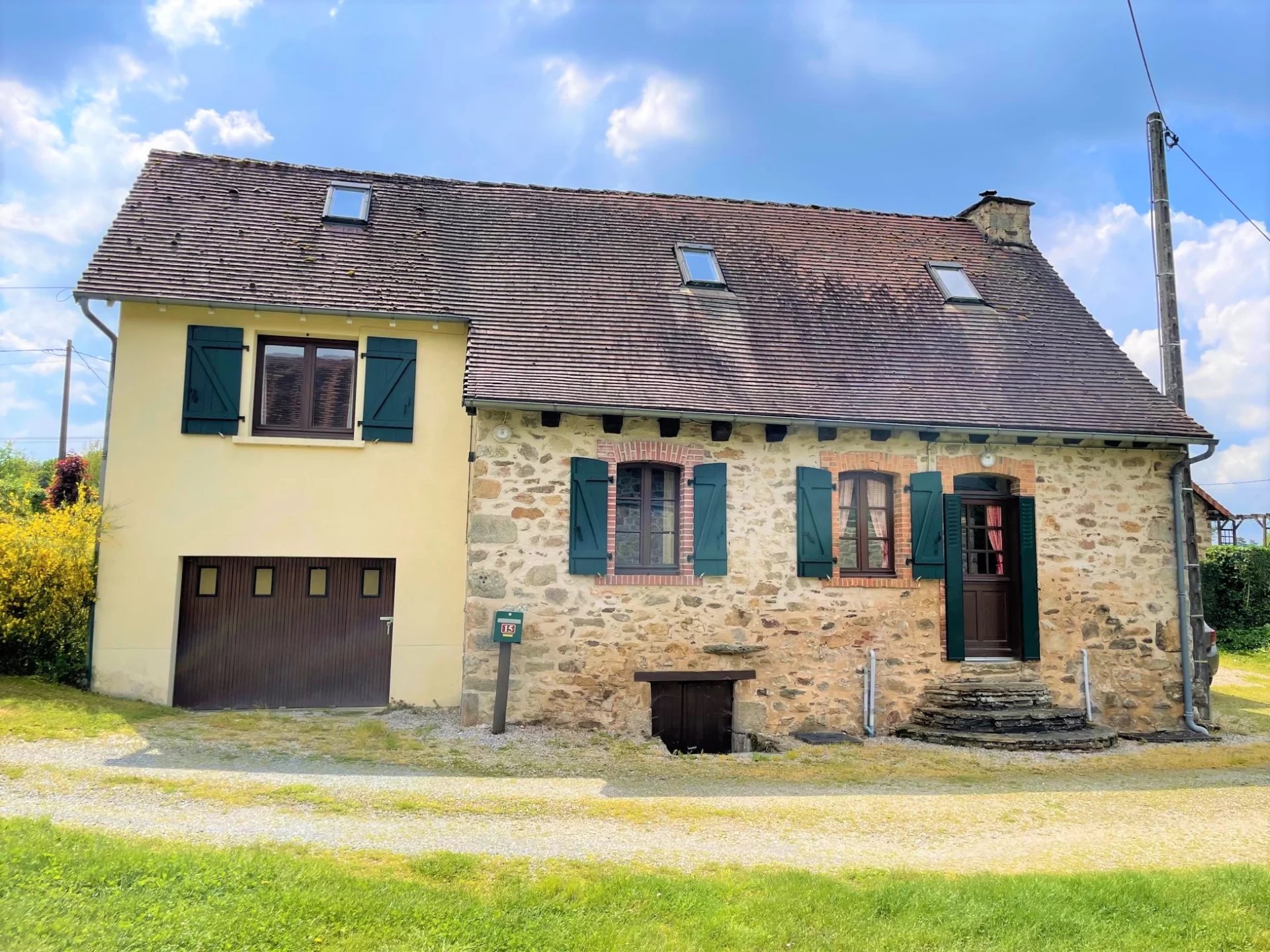 Beautifully renovated 3 bed cottage in tranquil setting