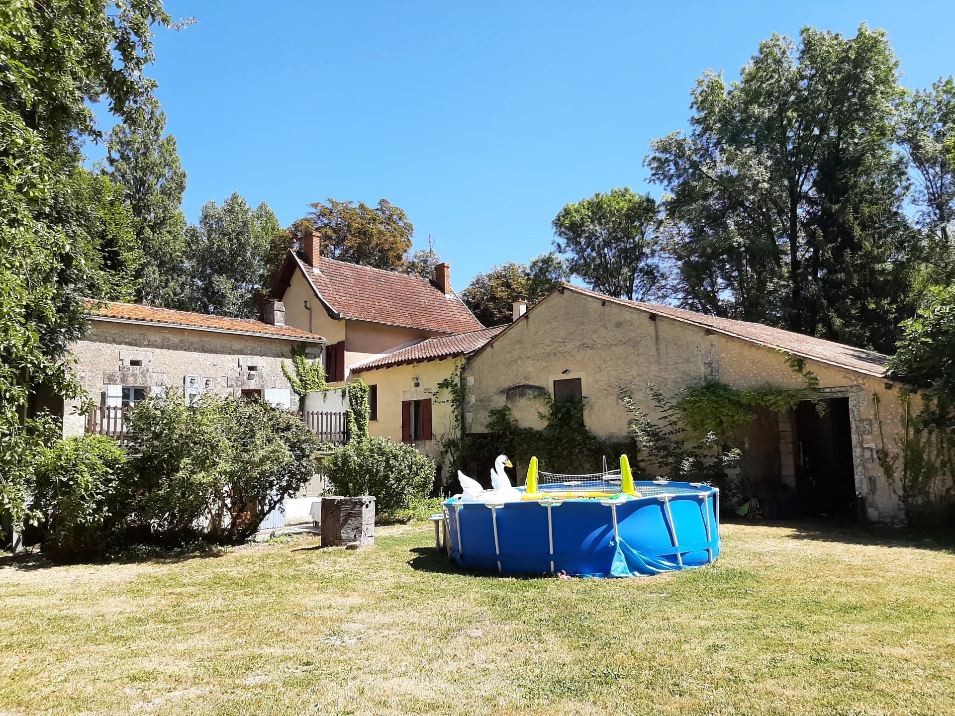 Peaceful restored mill house with guest house and large barns