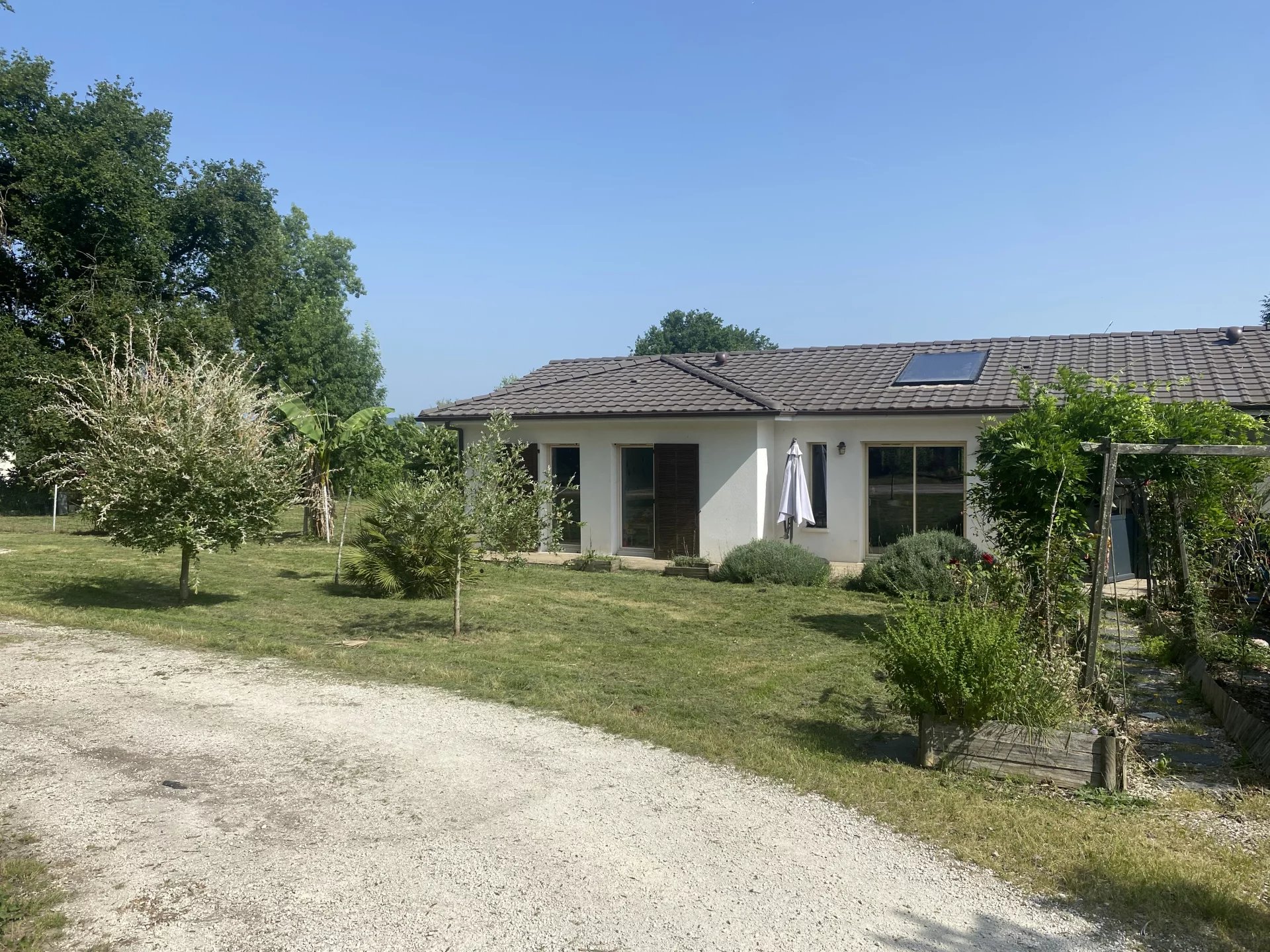 Spacious 2015 Bungalow Just Minutes from Ribérac Town Centre