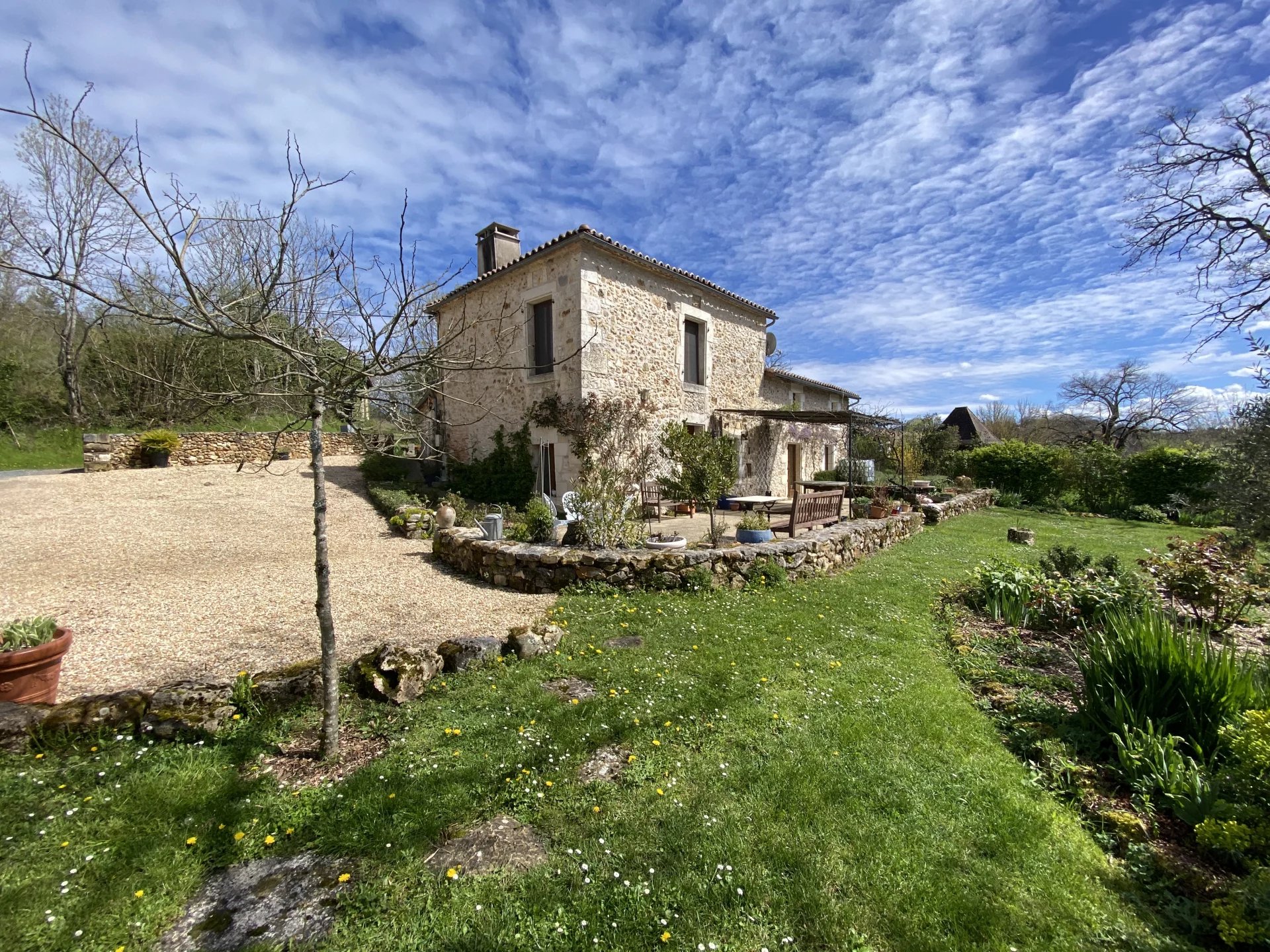 Beautiful stone built 3 bedroomed farmhouse with lovely views over the gardens