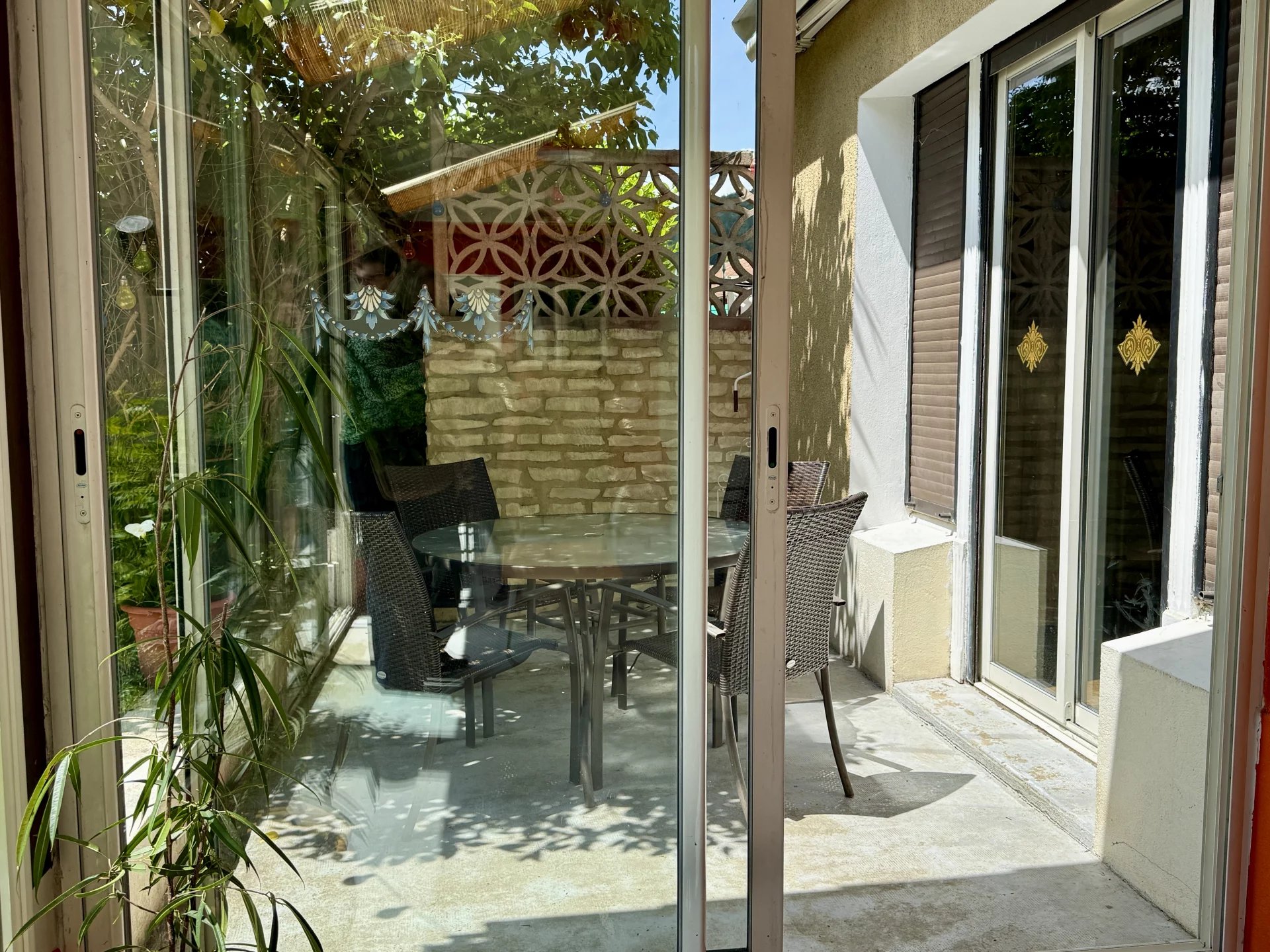 Maison avec jardin privé et potentiel de revenus