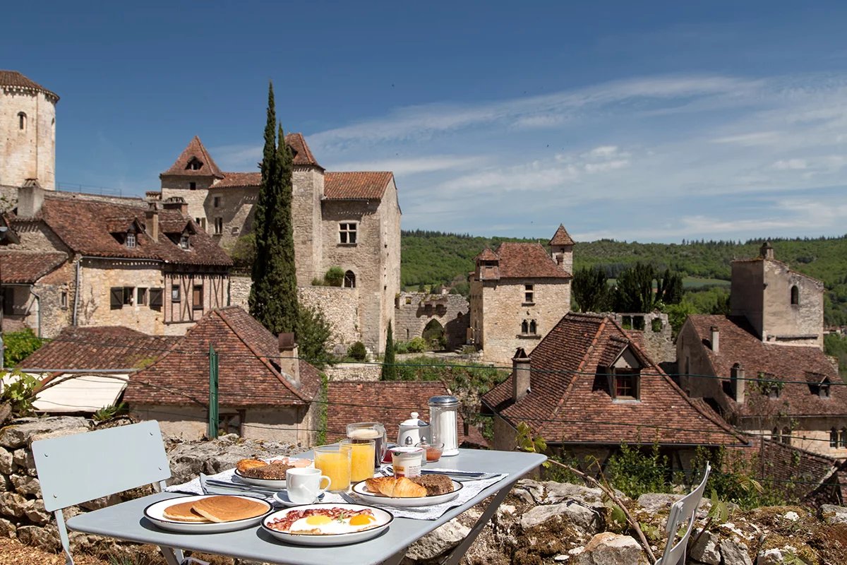 Two charming stone houses with stunning views in the heart of St. Cirq Lapopie!