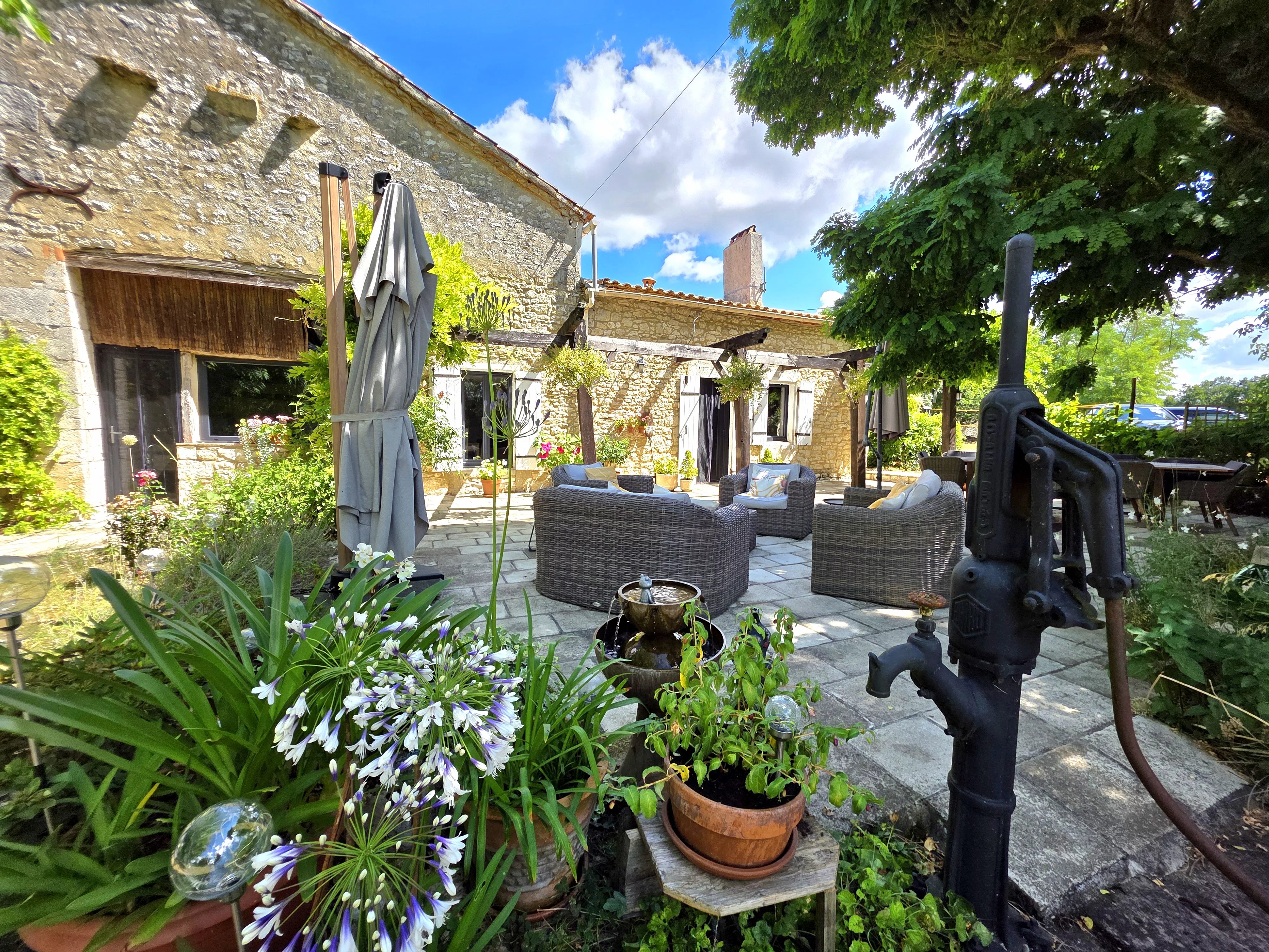 Charming 5-Bedroom Stone Cottage with Pool, Summer Kitchen and Attached Barn