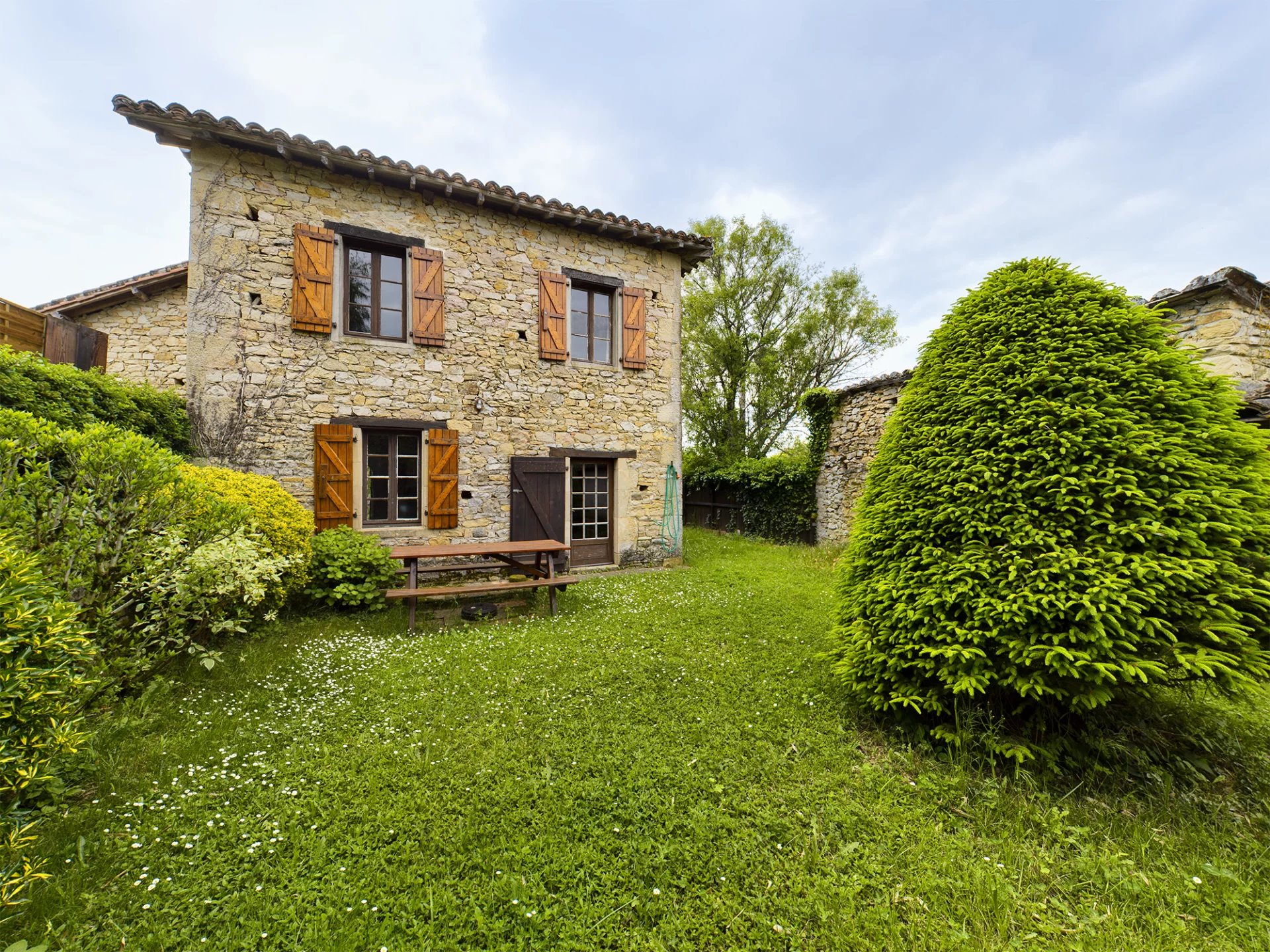 Charmante propriété de 5 chambres avec grange attenante