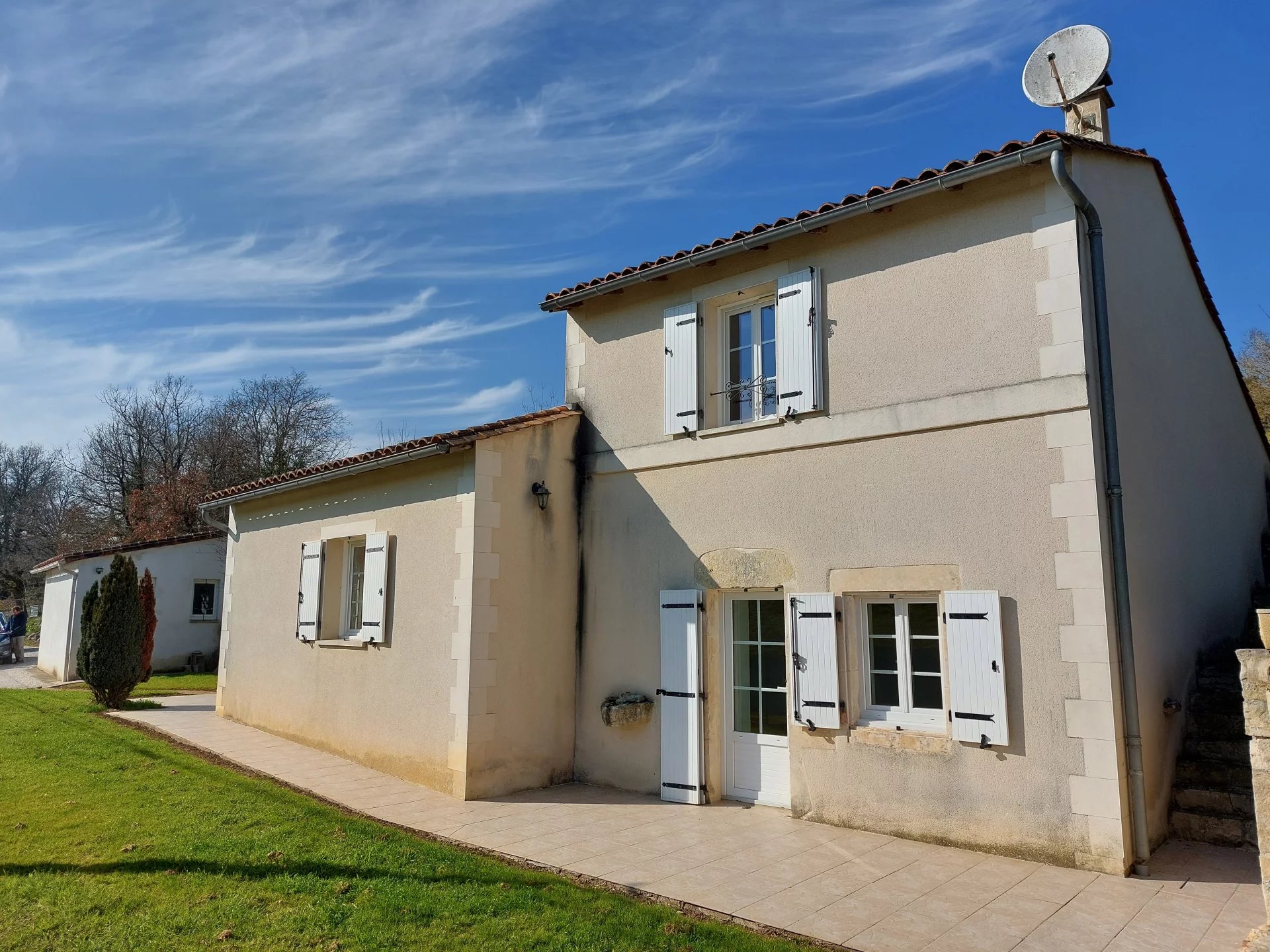 House, 2 bedrooms, 5 minutes from Ruffec