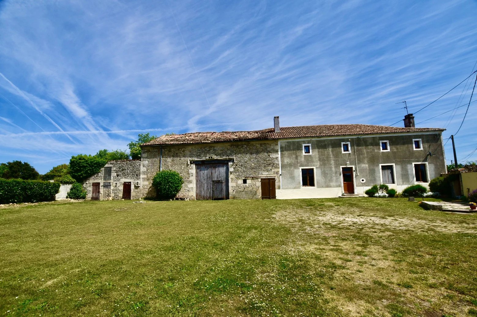 Renovated village house with guest house, outbuildings