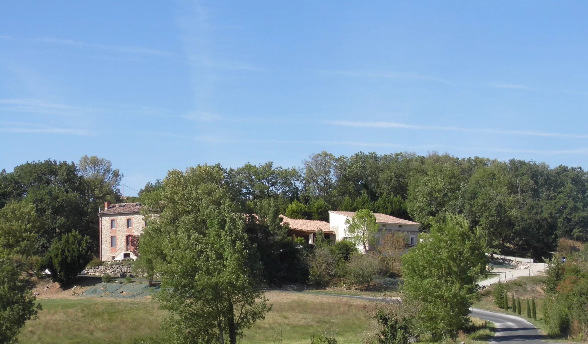 T5/6 avec annexe professionnelle et terrain proche d'Albi