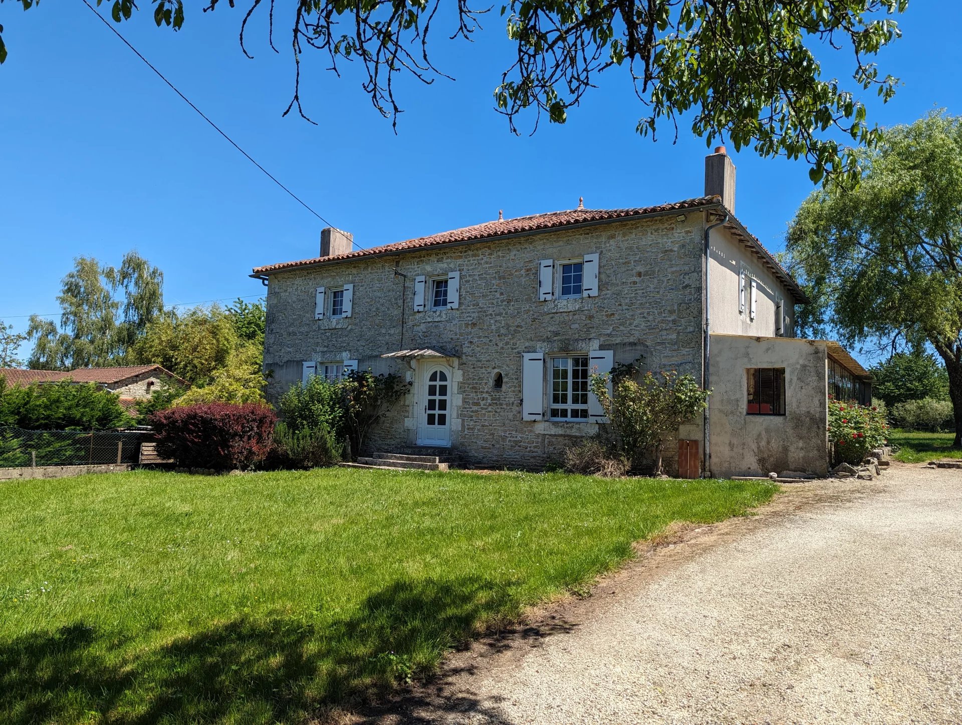 Attractive detached hamlet property in the Vienne