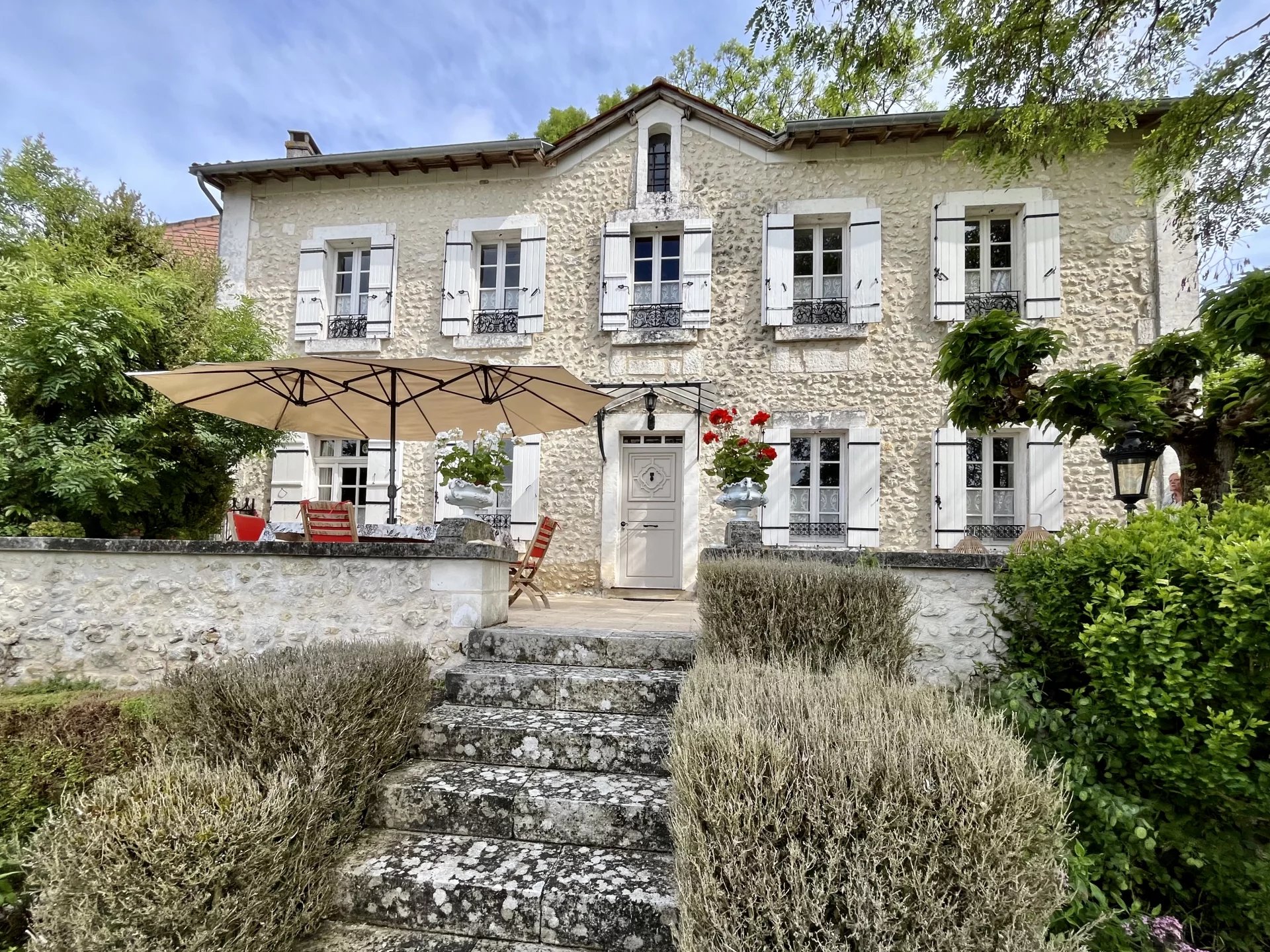 A must-see! Conversion of former school into beautiful family home