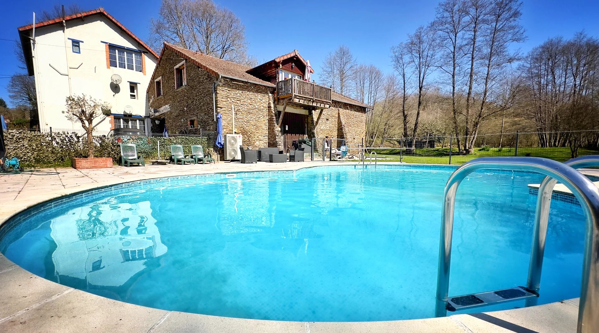 Fabulous Gîte Complex in a Quiet Valley