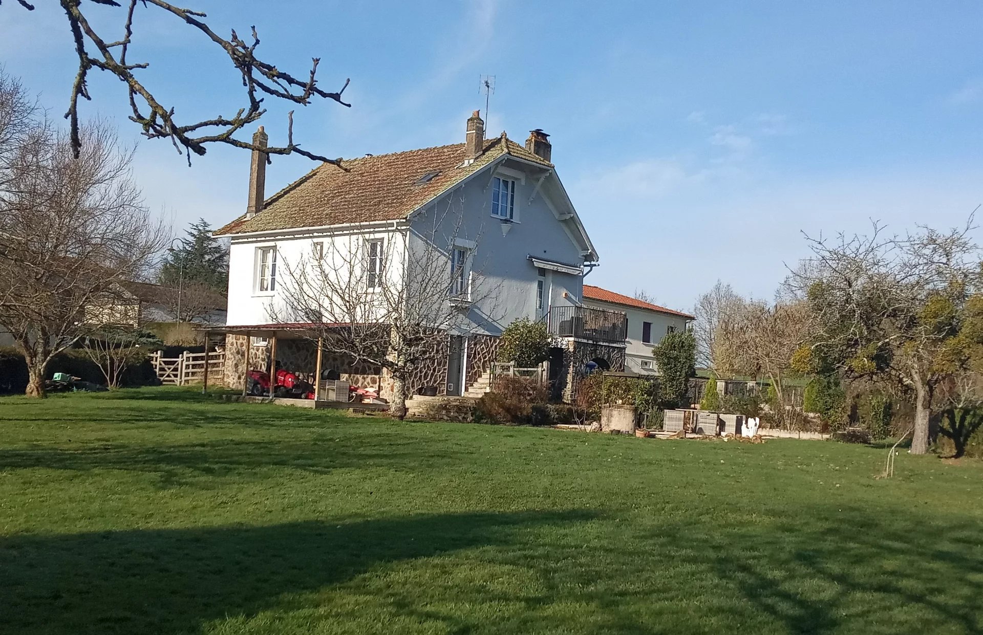 Well presented detached village house