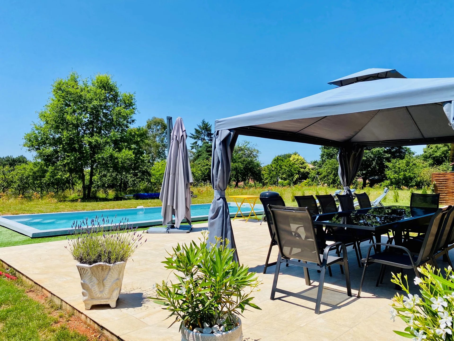 Complex of 3 Houses and Two Heated Pools - 5 minutes from Monpazier, Dordogne