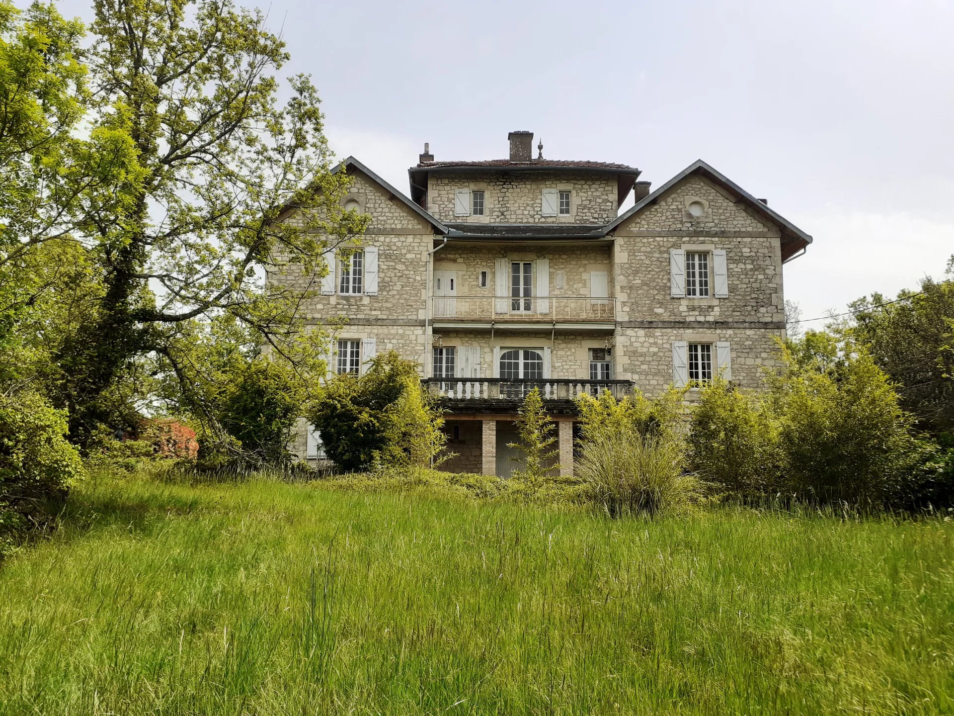 Magnifique maison de maître de 13 chambres