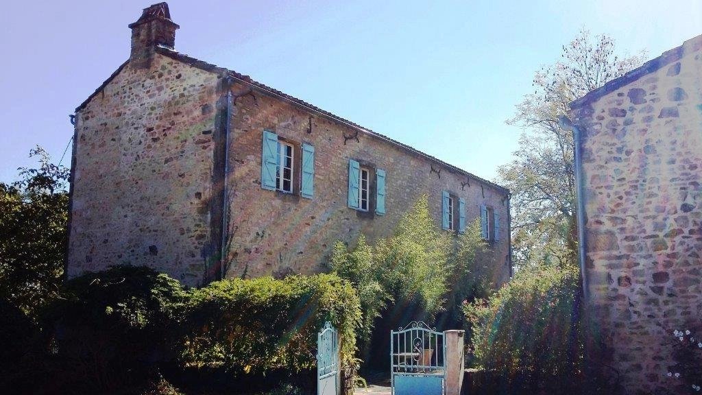 Beautifully restored house in Quercy stone