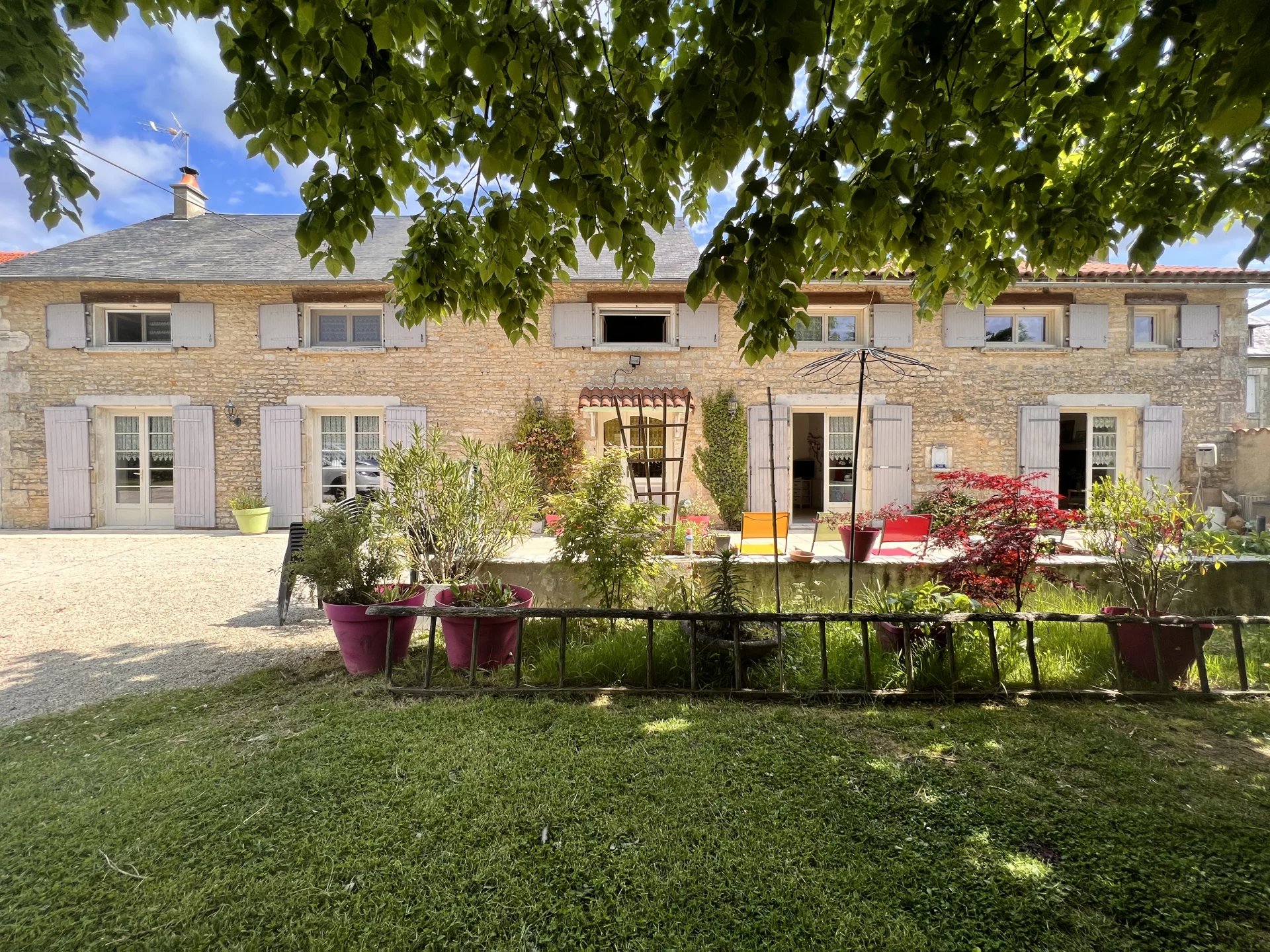 Belle maison de 4 chambres en bordure d'un village