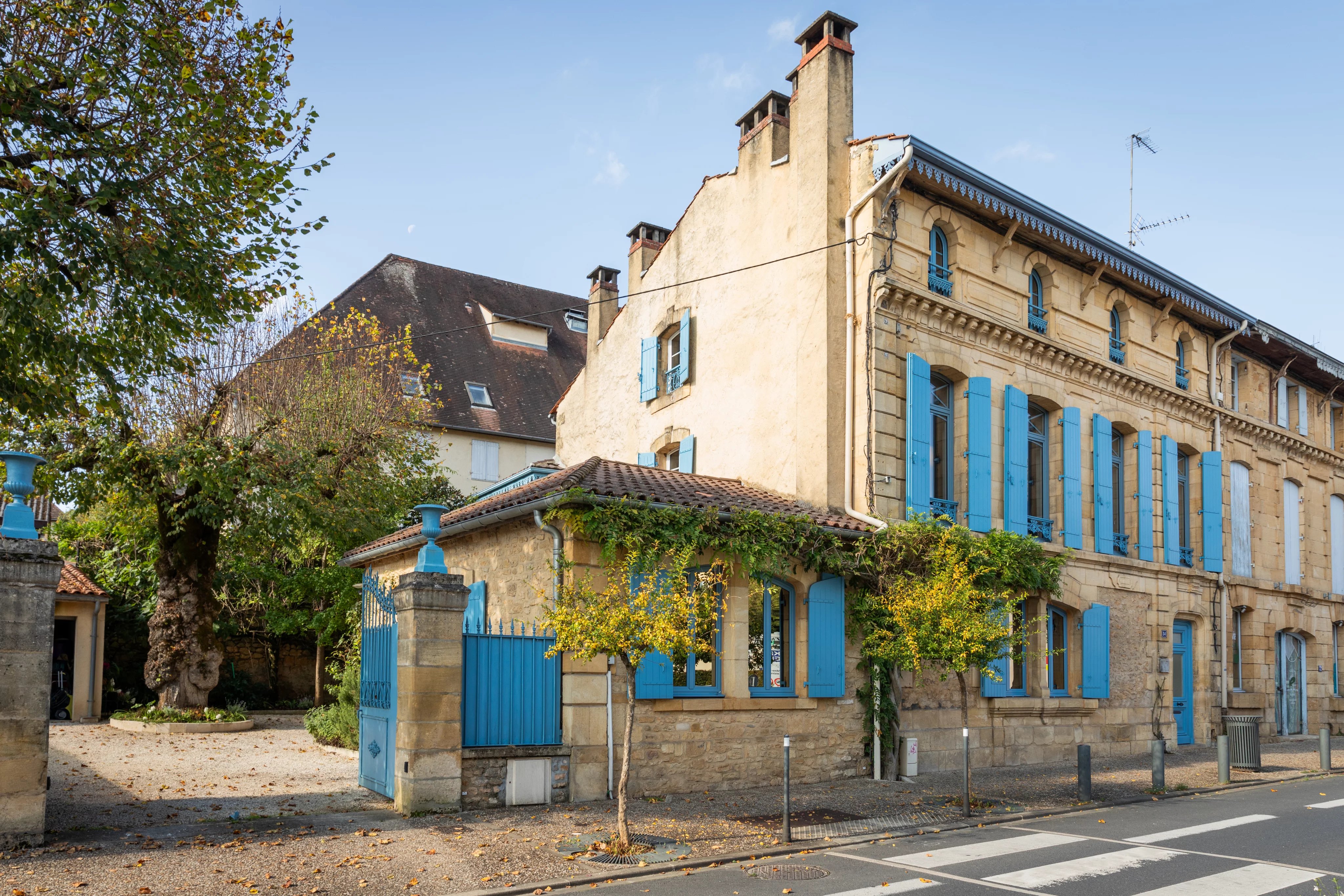 A Stunningly Designed Townhouse in Sarlat-la-Canéda