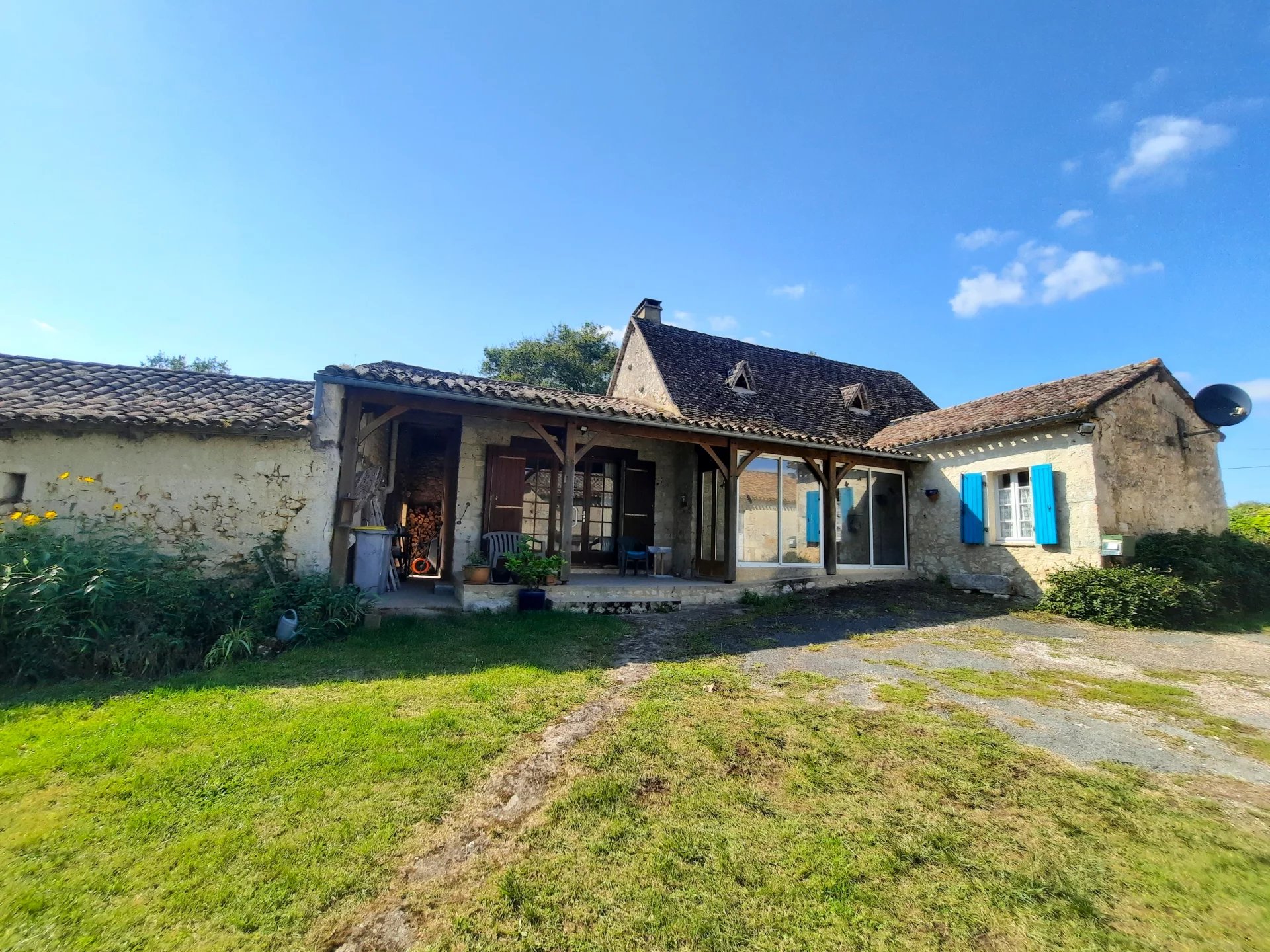 Charmante maison dans hameau à rafraîchir