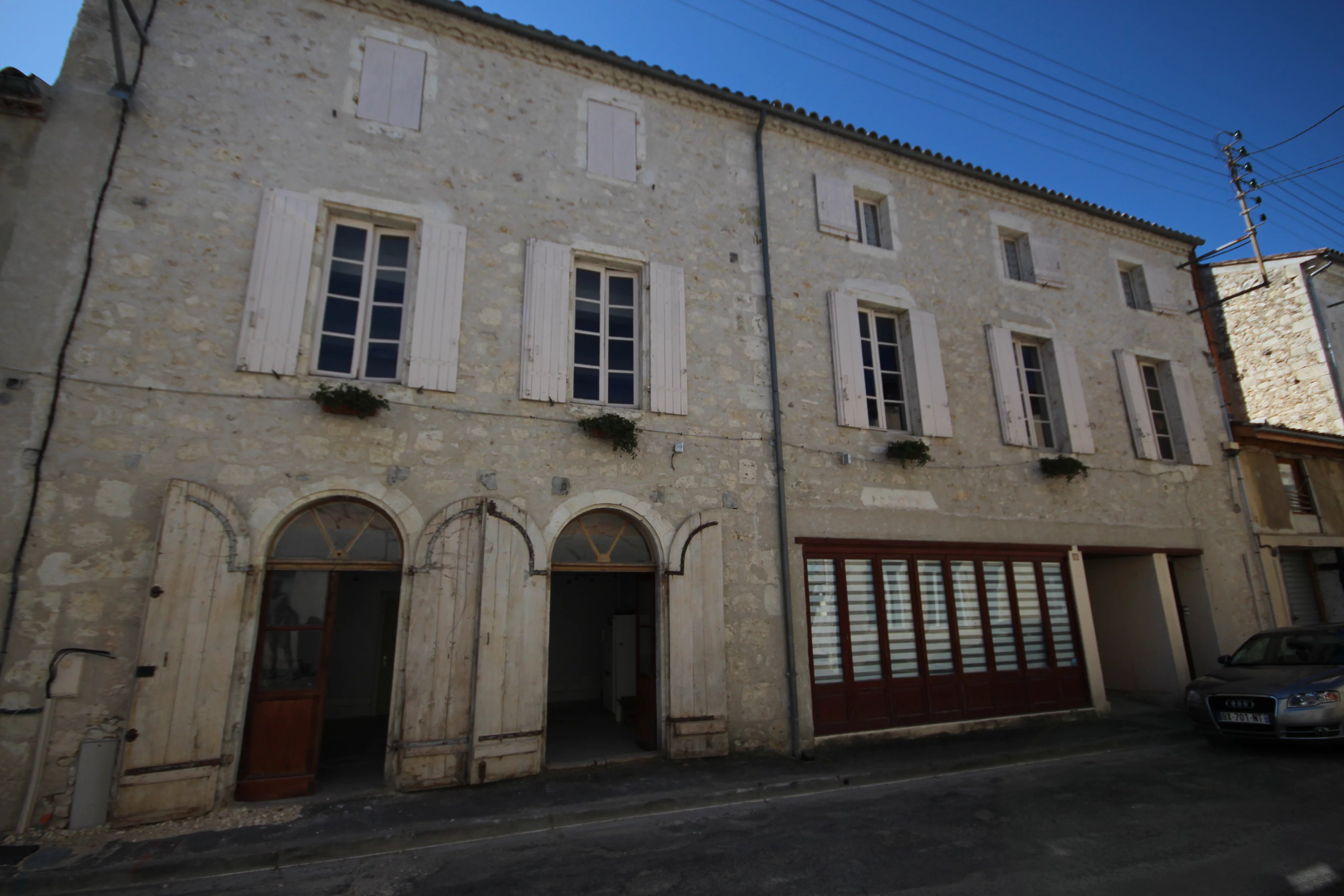 Grande maison de ville à Eymet, potentiel de revenu