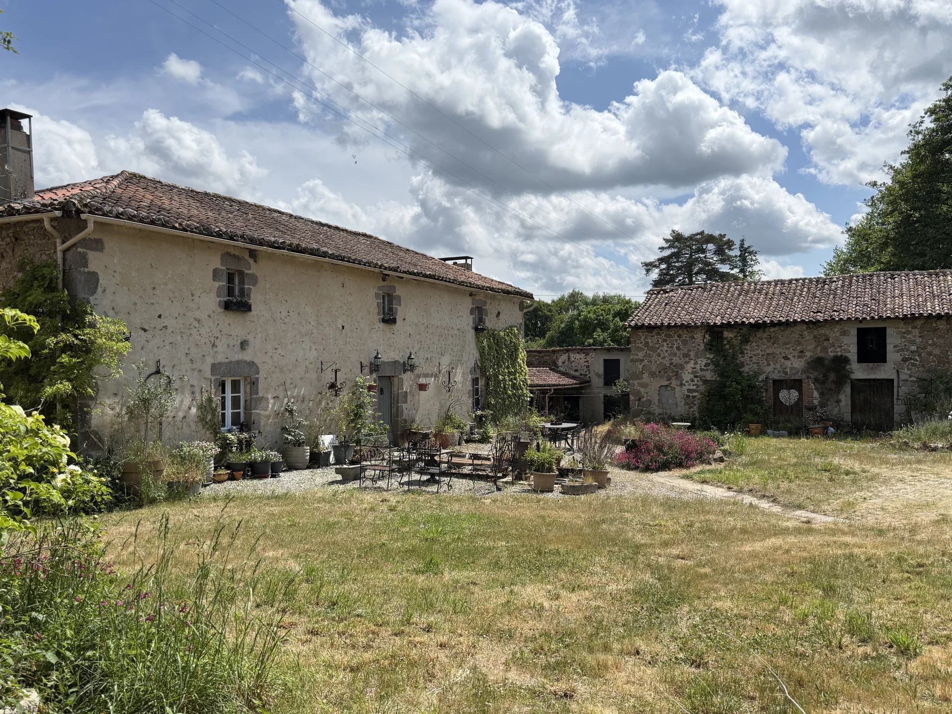 Stone Farmhouse in a heavenly location, close to Confolens
