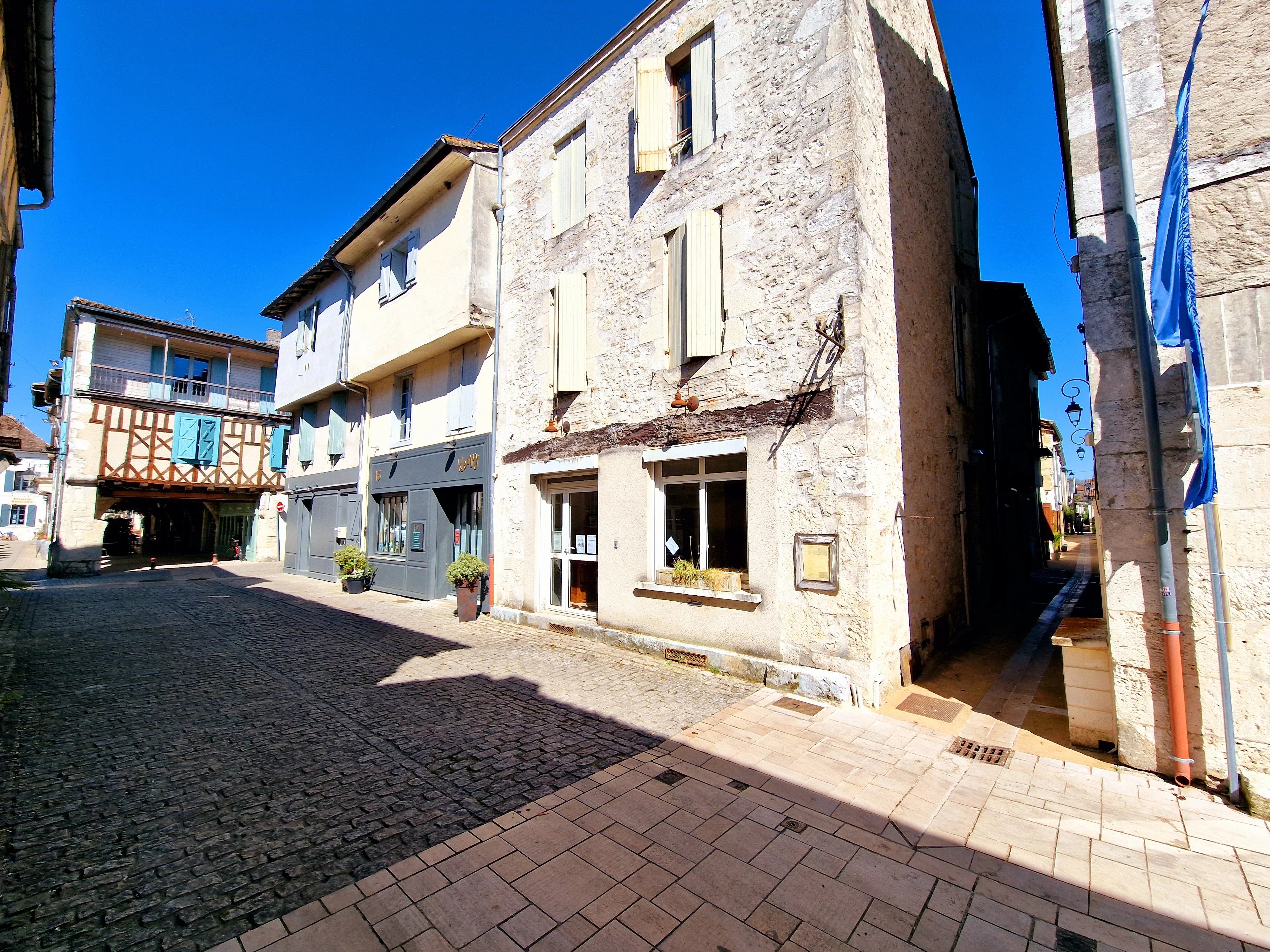 Investment Property In Eymet with commercial space and 2 studio apartments
