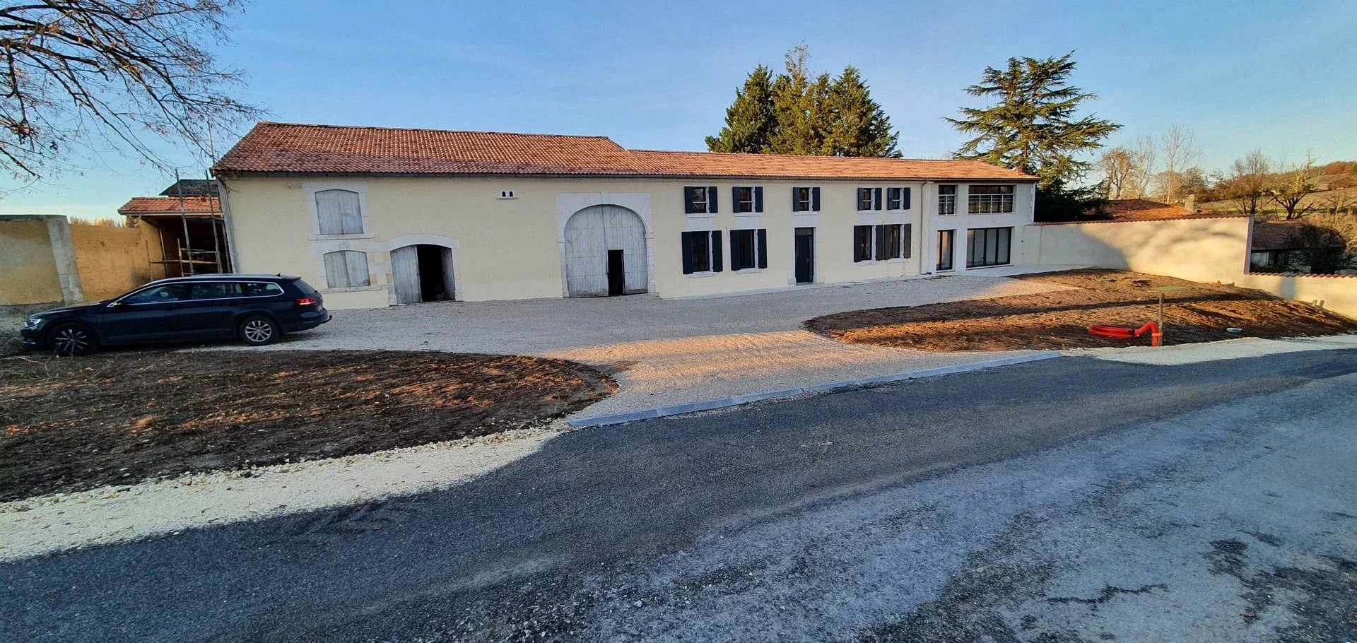 10 Km South Barbezieux : fully renovated farmhouse