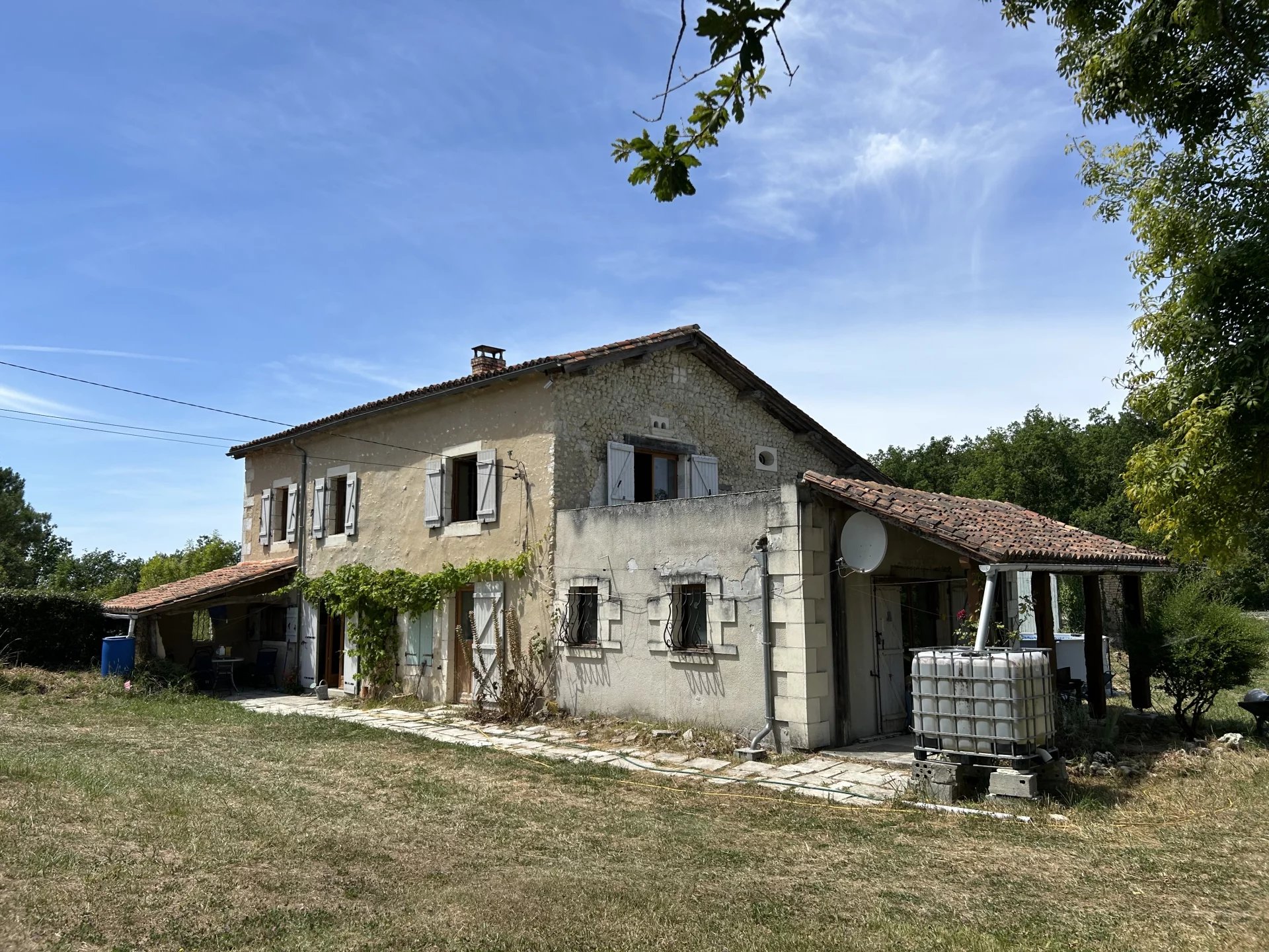 Deux logements sur 1 hectare au calme