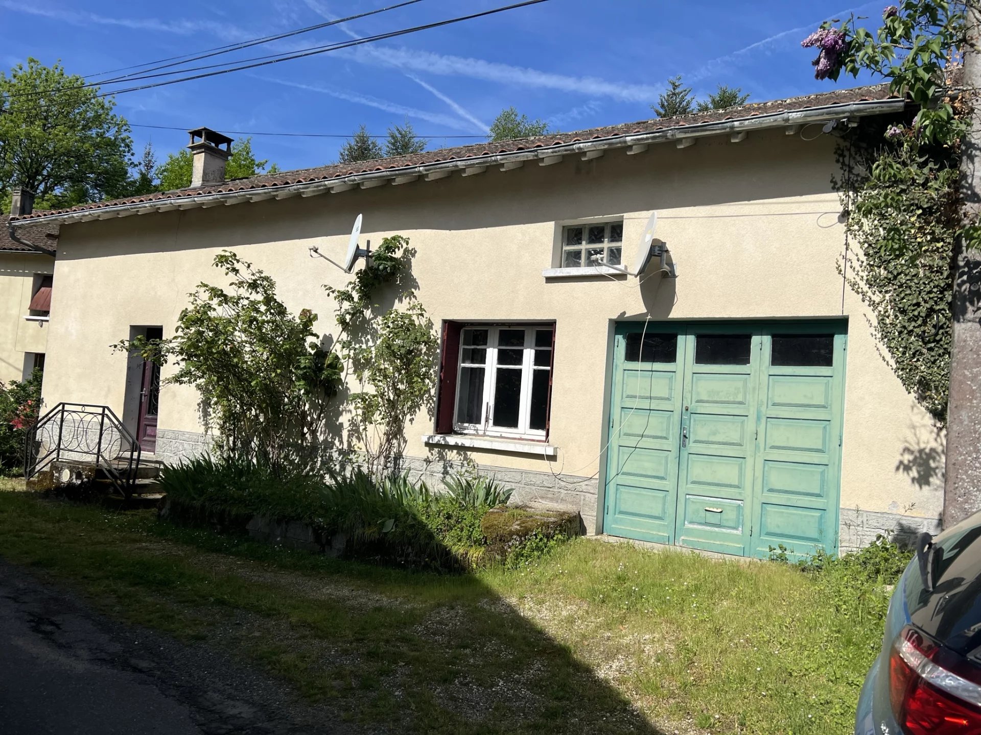 3 bed house with garden