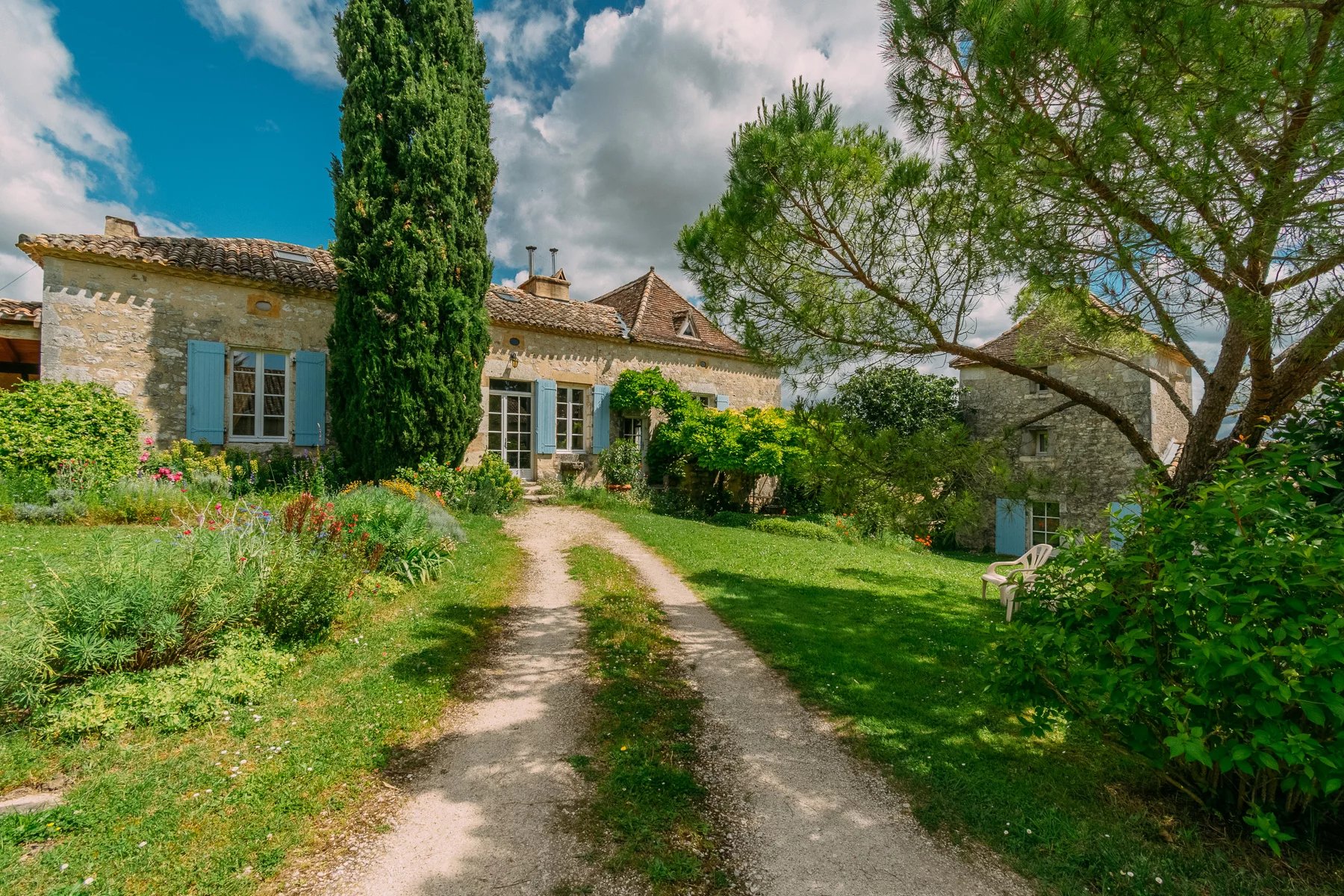 Ensemble de charme à proximité d'un des plus beaux villages de France
