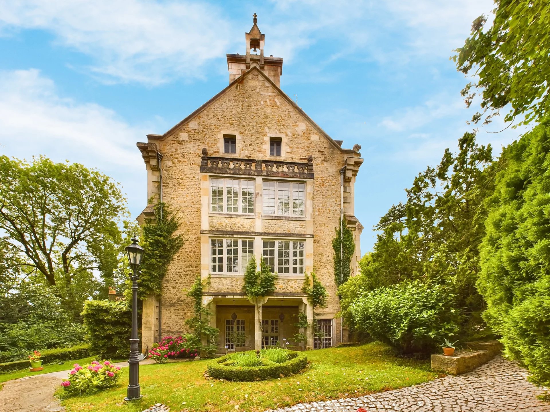 Elegantly renovated Chateau with guest house in glorious setting