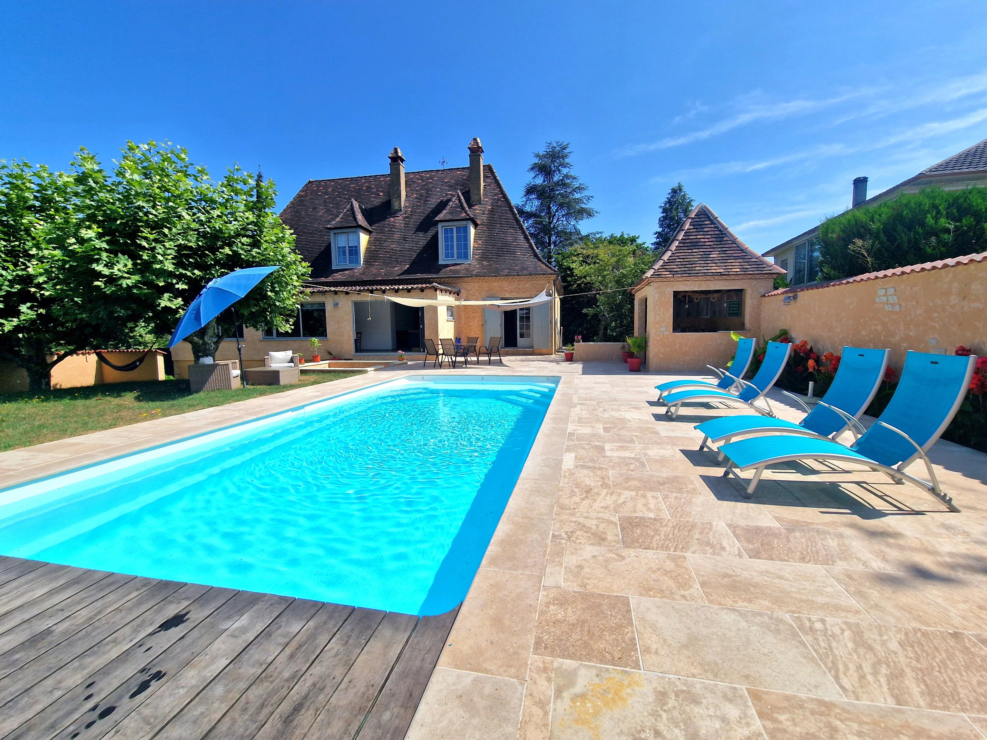 Renovated Périgord style house near the Dordogne river