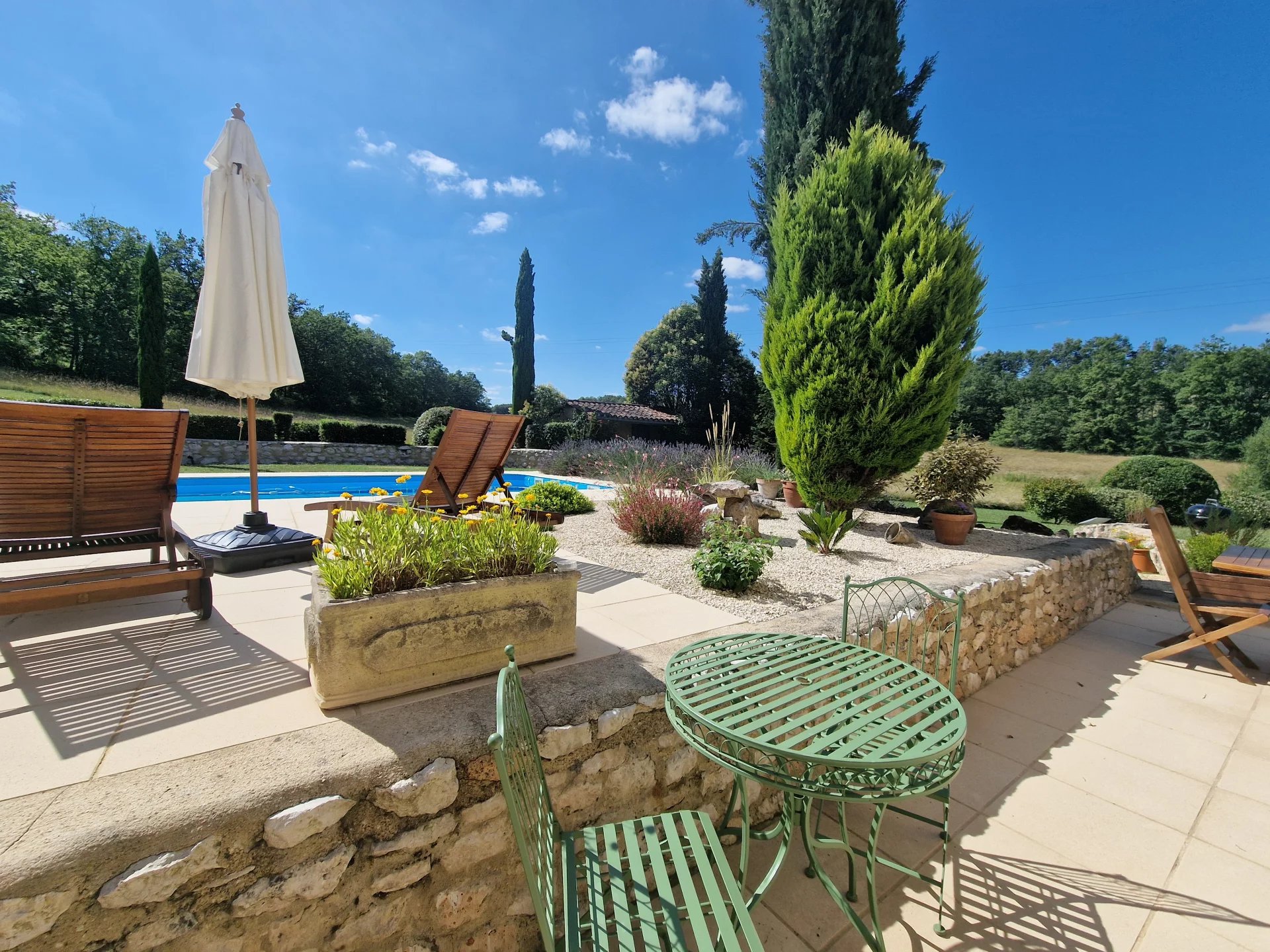 Magnifique maison avec 3 chambres et piscine