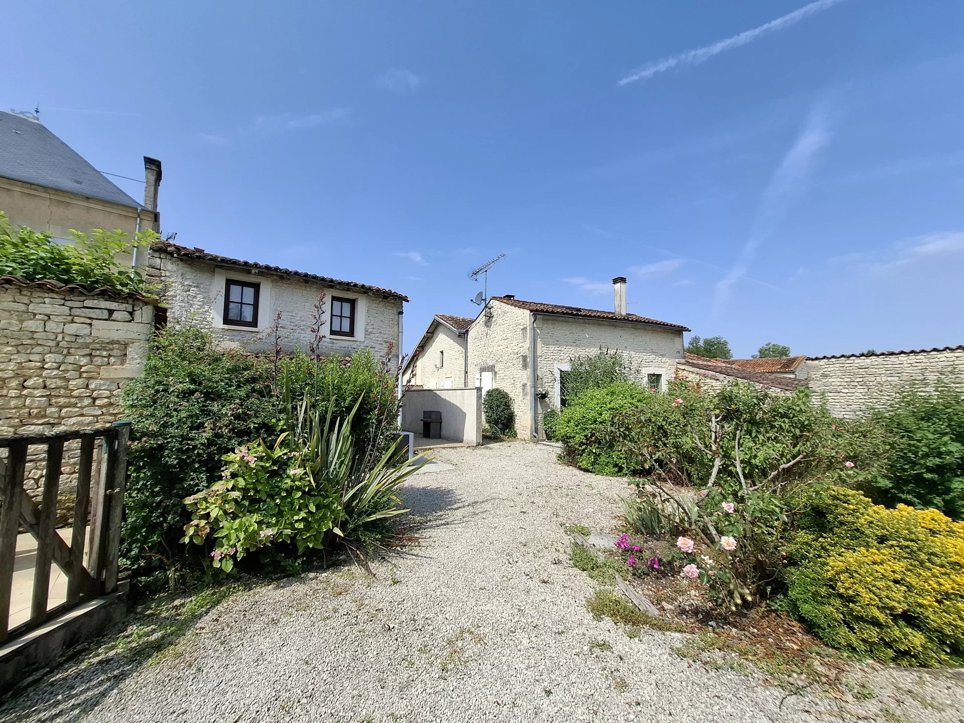 Joli cottage avec gîtes et camping