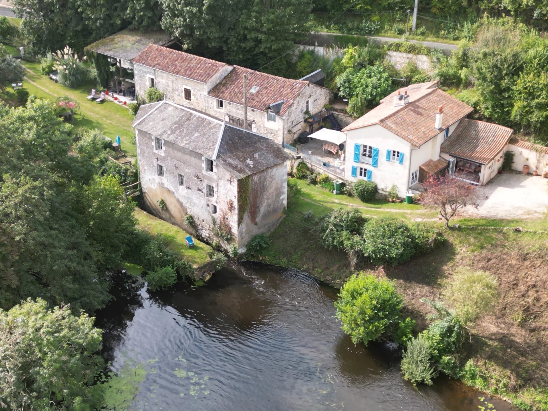 Fantastic Moulin complex on the Vienne river!