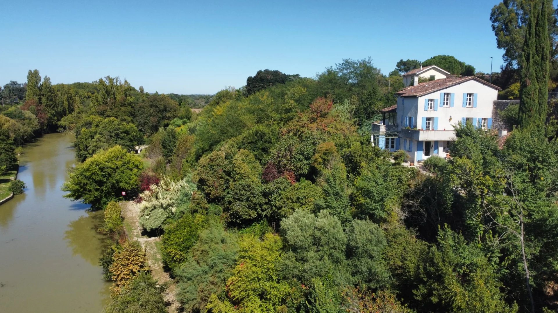 Très belle maison avec vue sur Nérac