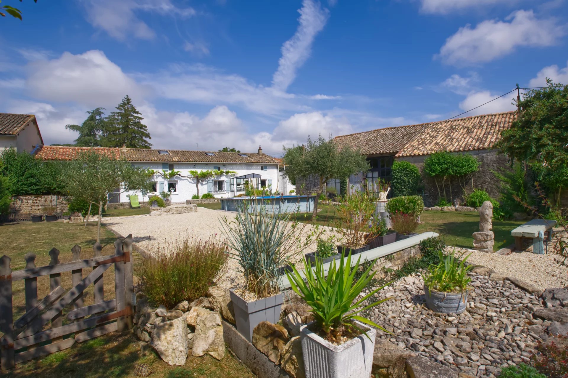 Magnifique maison de 3 chambres, avec petite chambre d’amis et piscine