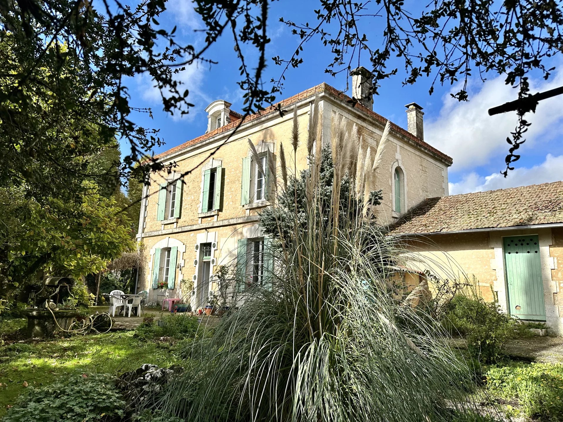 Lovely Bourgeois House