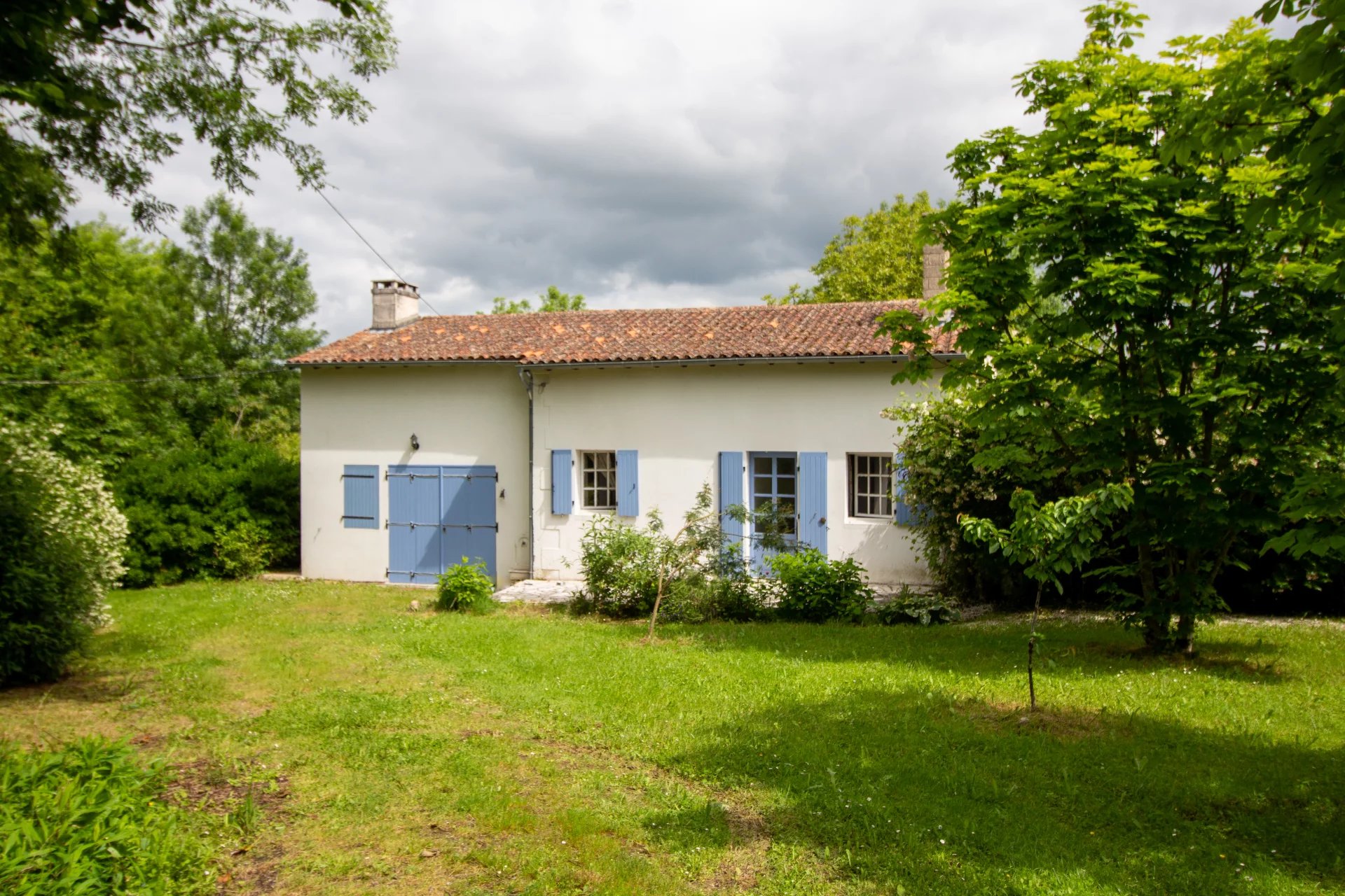 Maison de caractère dans un endroit idyllique