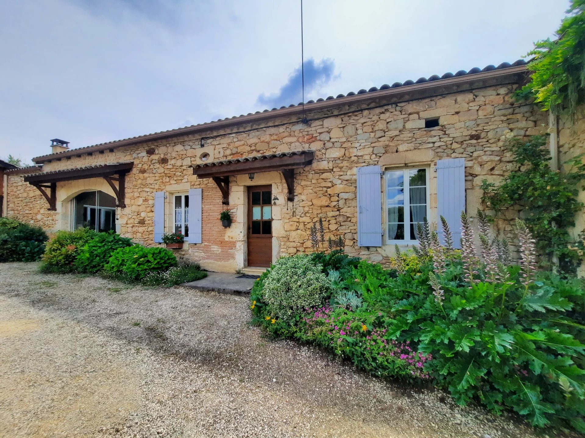 Charming restored farmhouse with indoor pool and stunning views
