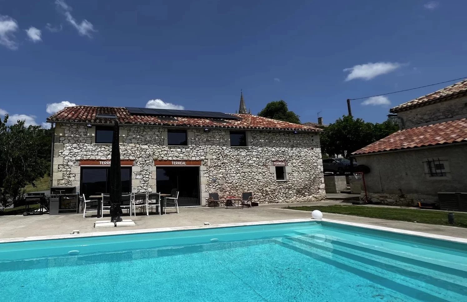 Renovated barn with heated swimming pool and beautiful views