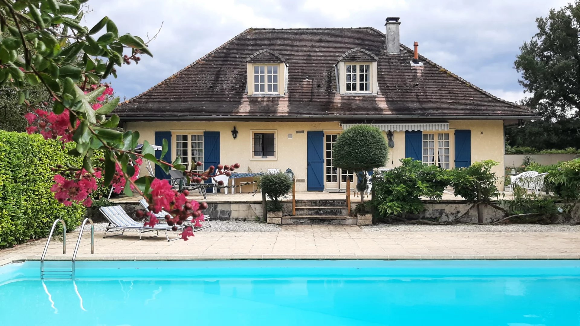 Belle maison bien située avec piscine