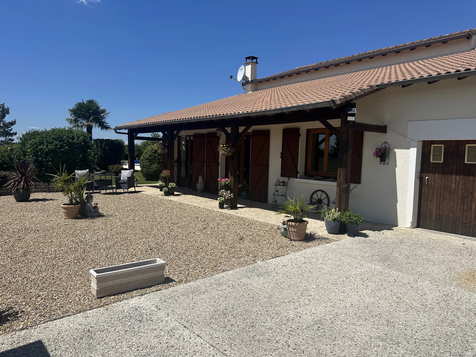 Belle maison de 3 chambres avec piscine près de Cognac